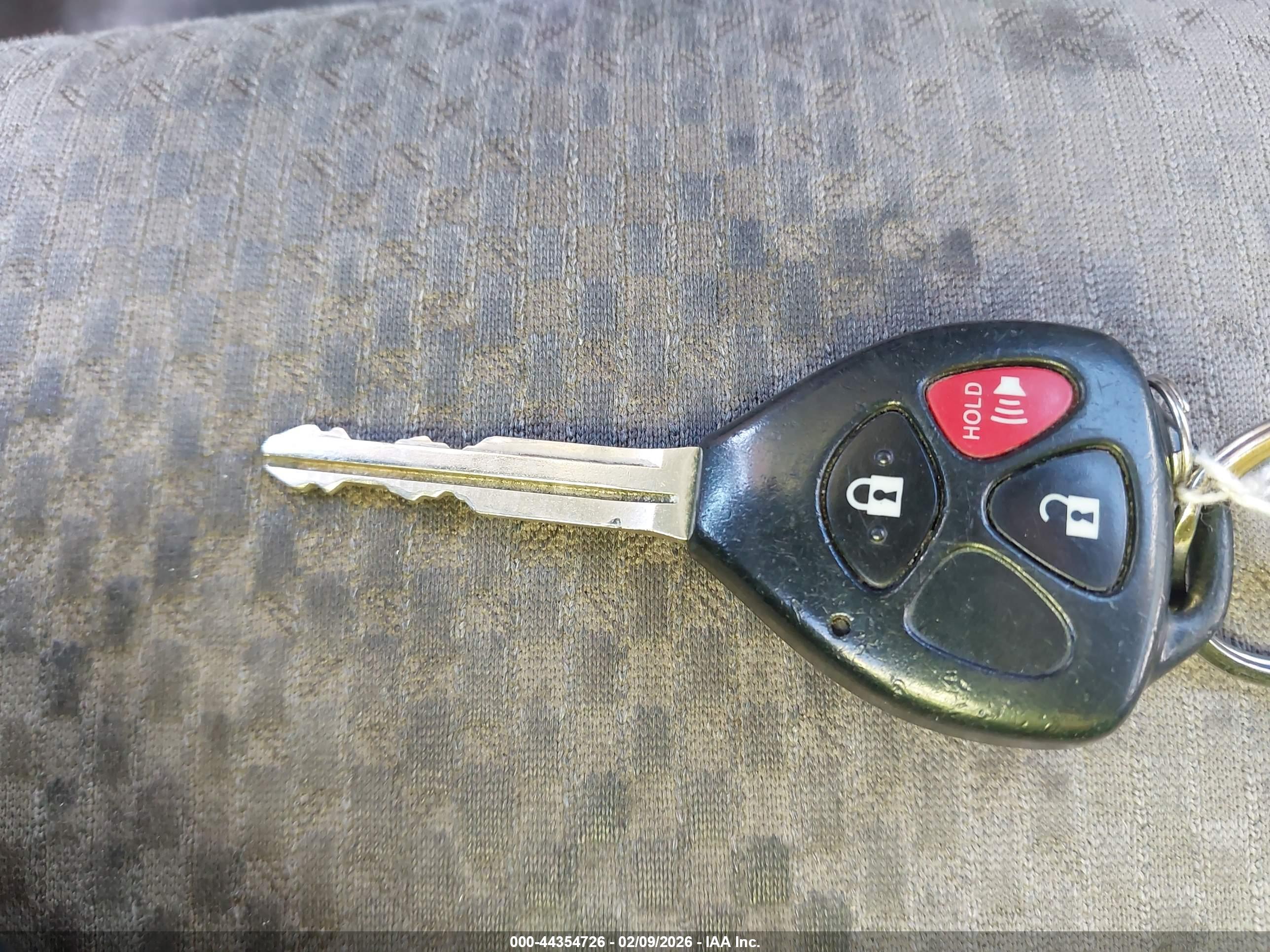 TOYOTA RAV4 image 11