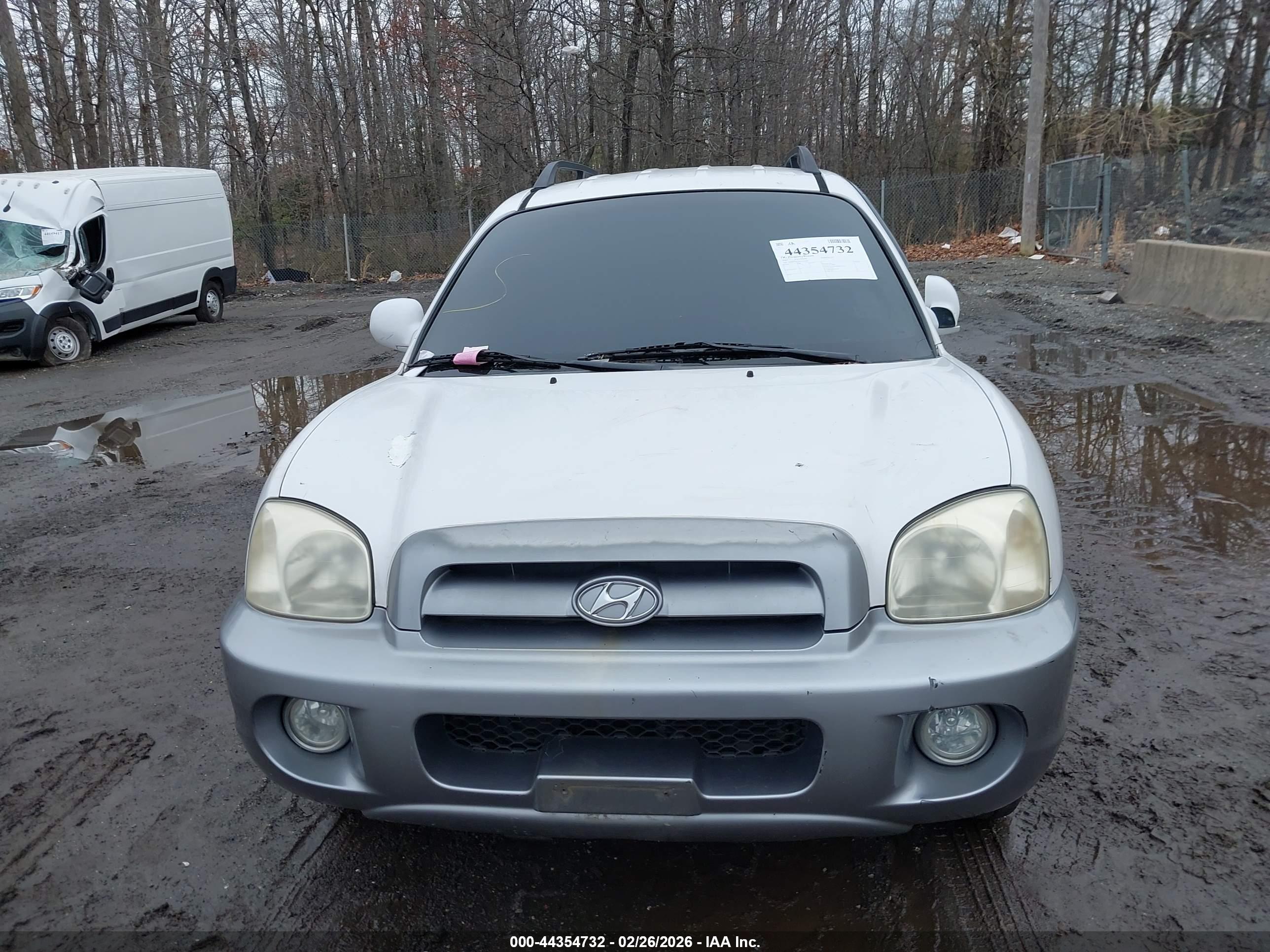 HYUNDAI SANTA image 6