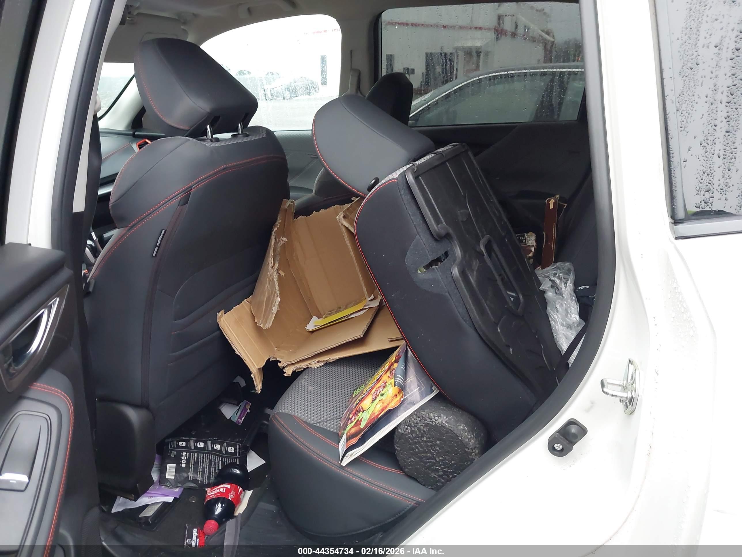 SUBARU FORESTER image 8