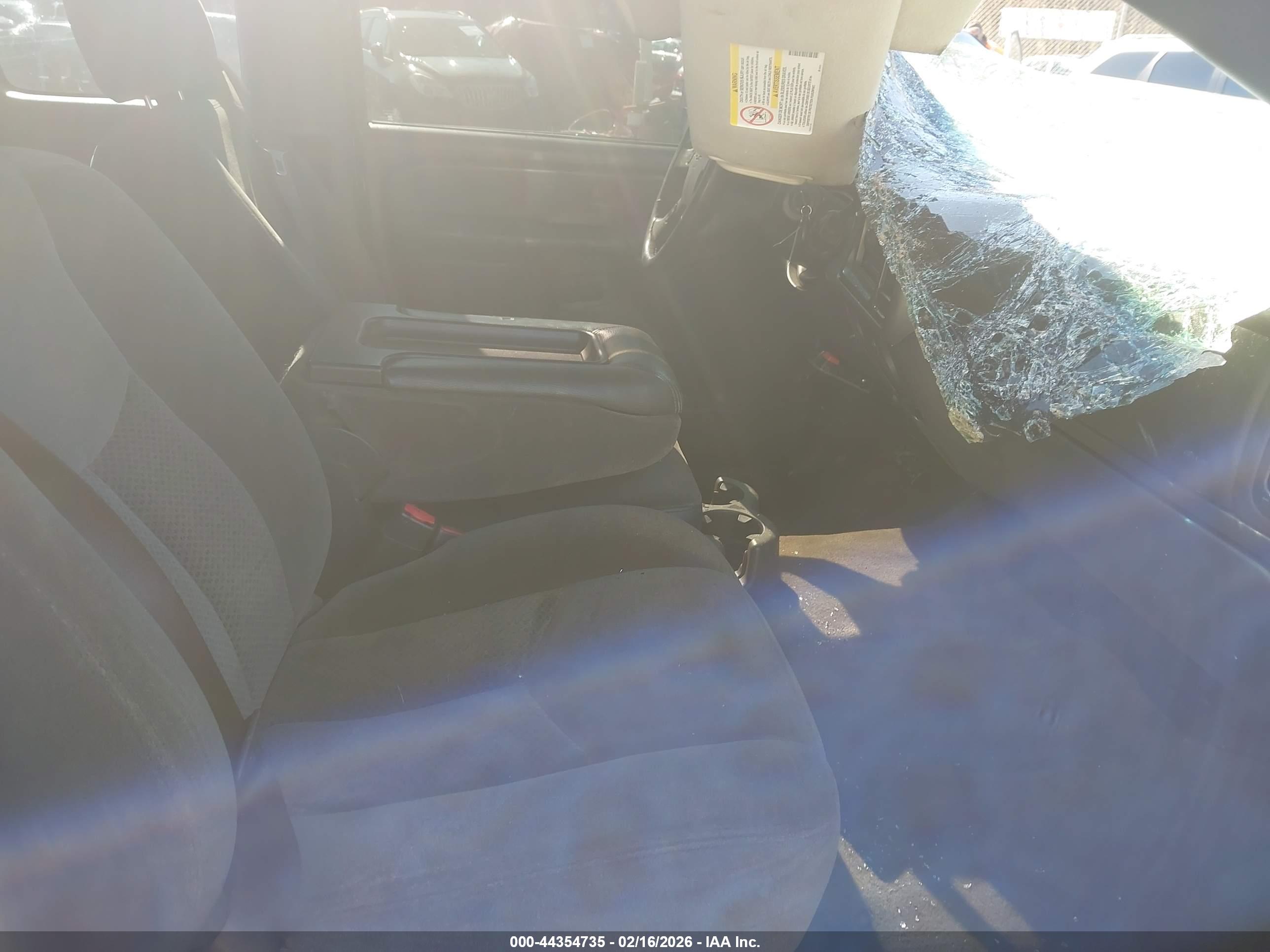 CHEVROLET SILVERADO image 5