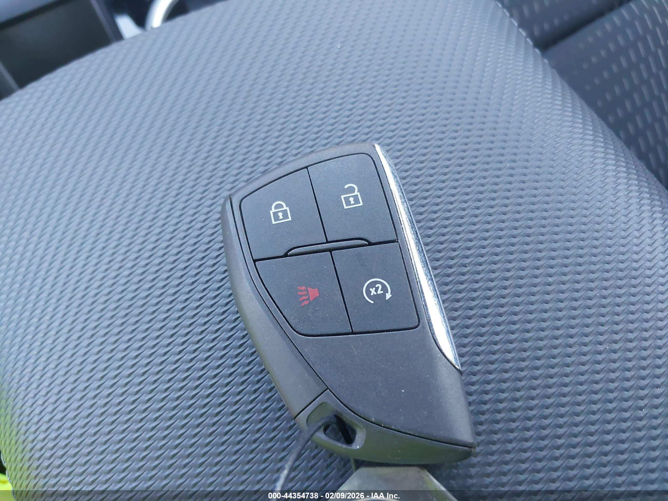 CHEVROLET EQUINOX image 11