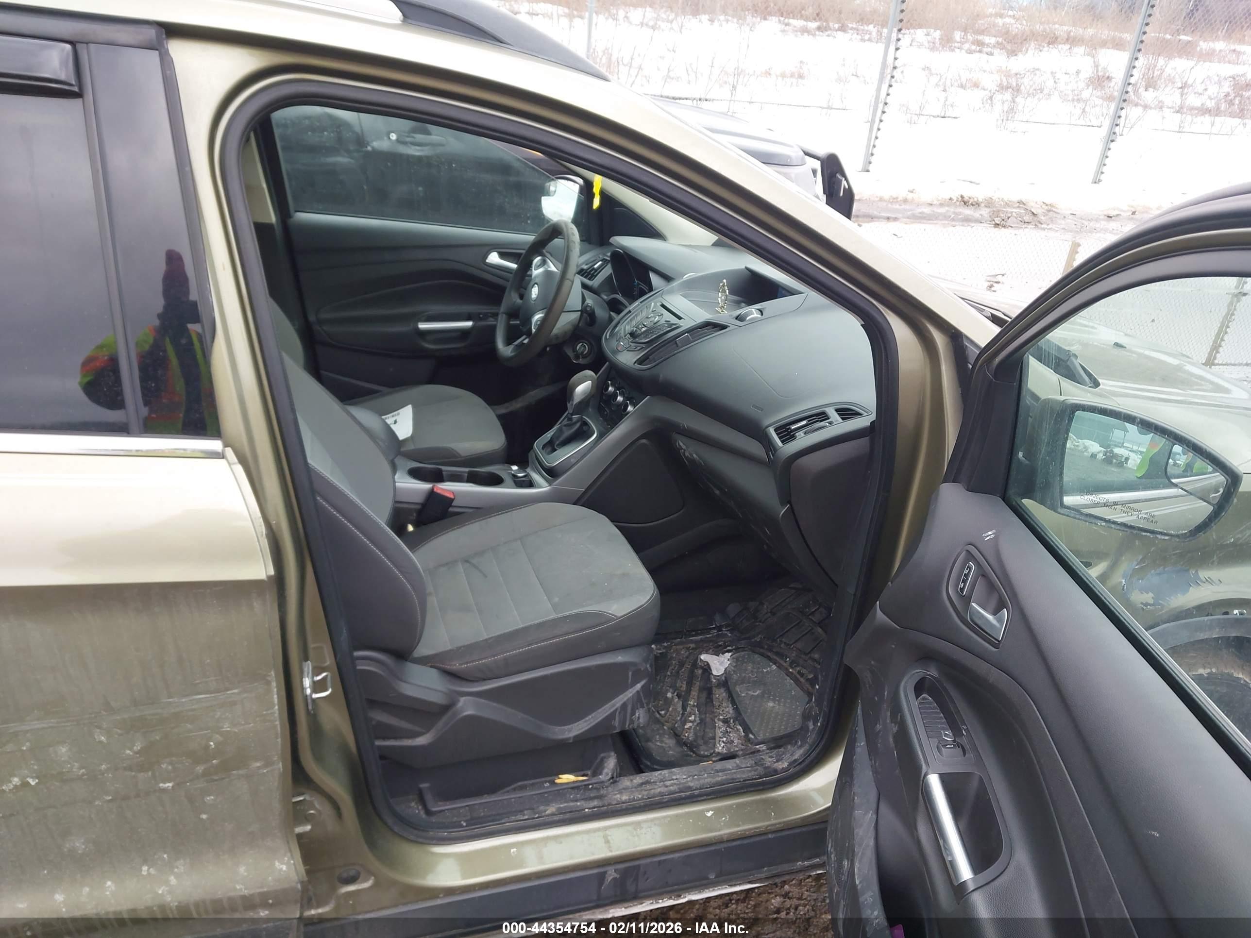 FORD ESCAPE image 5
