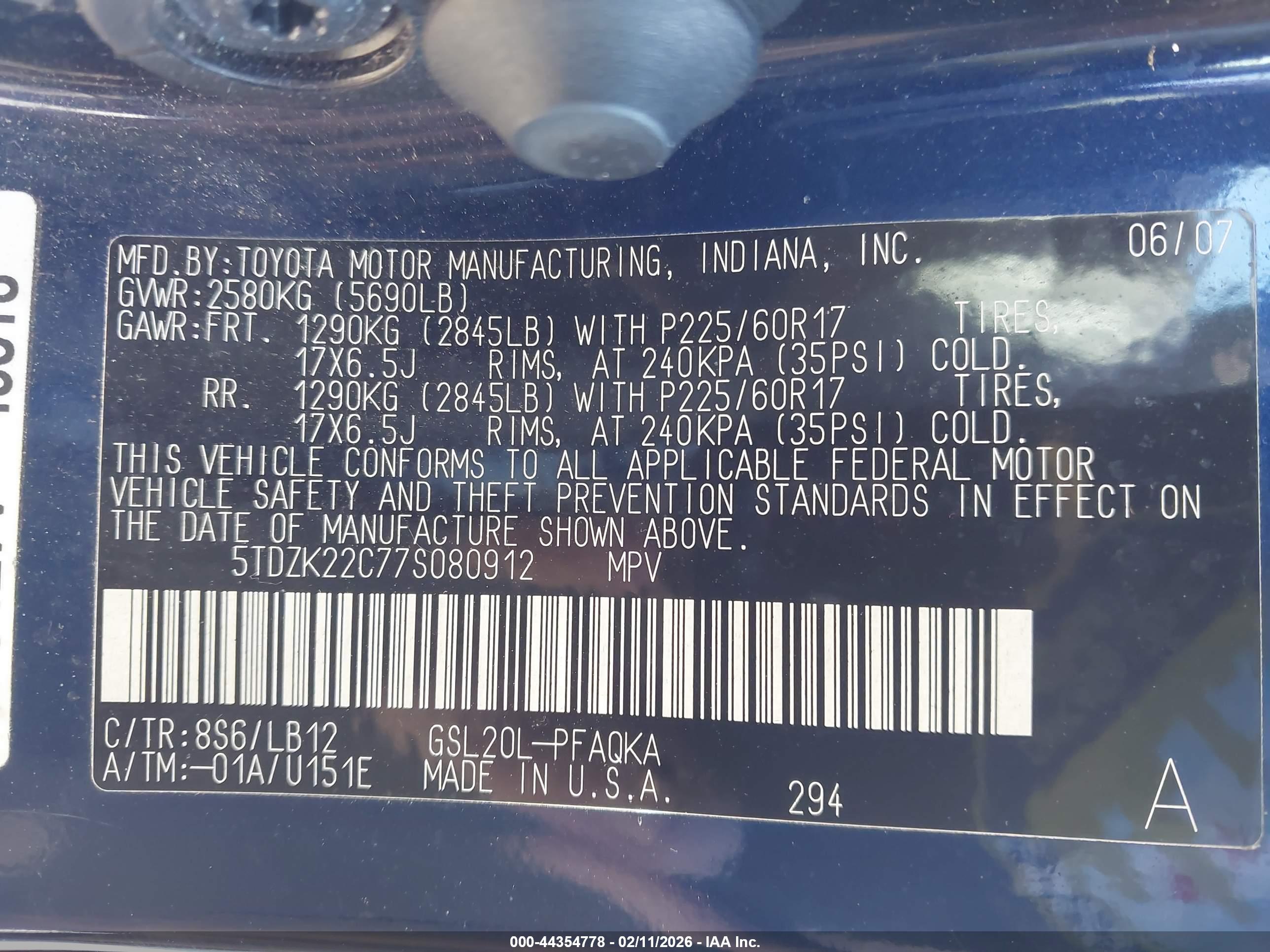 TOYOTA SIENNA image 9