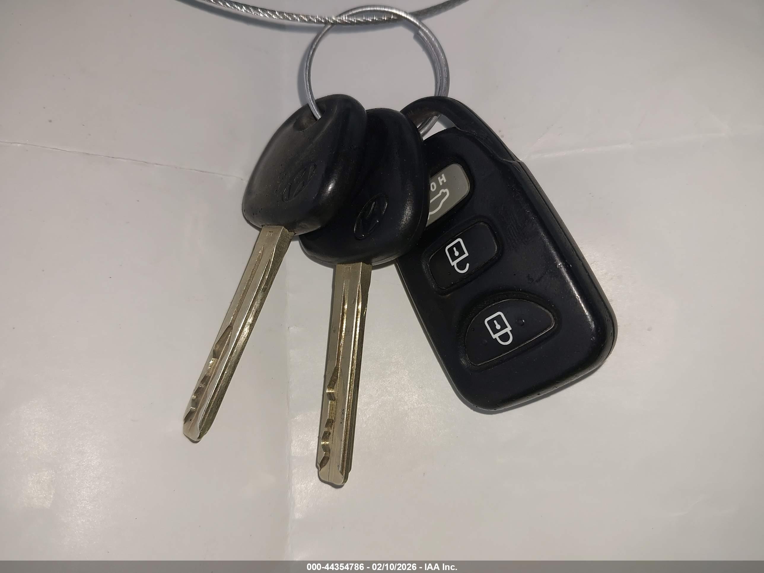 HYUNDAI SONATA image 11