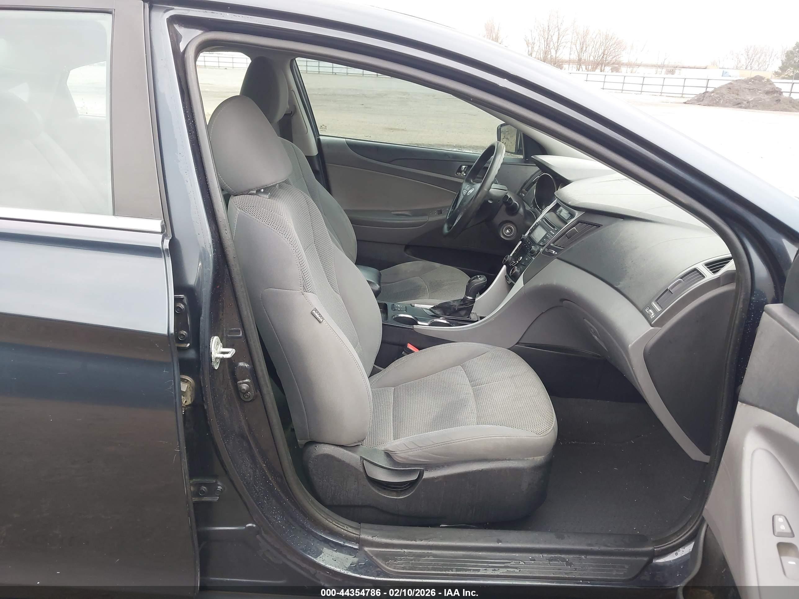 HYUNDAI SONATA image 5