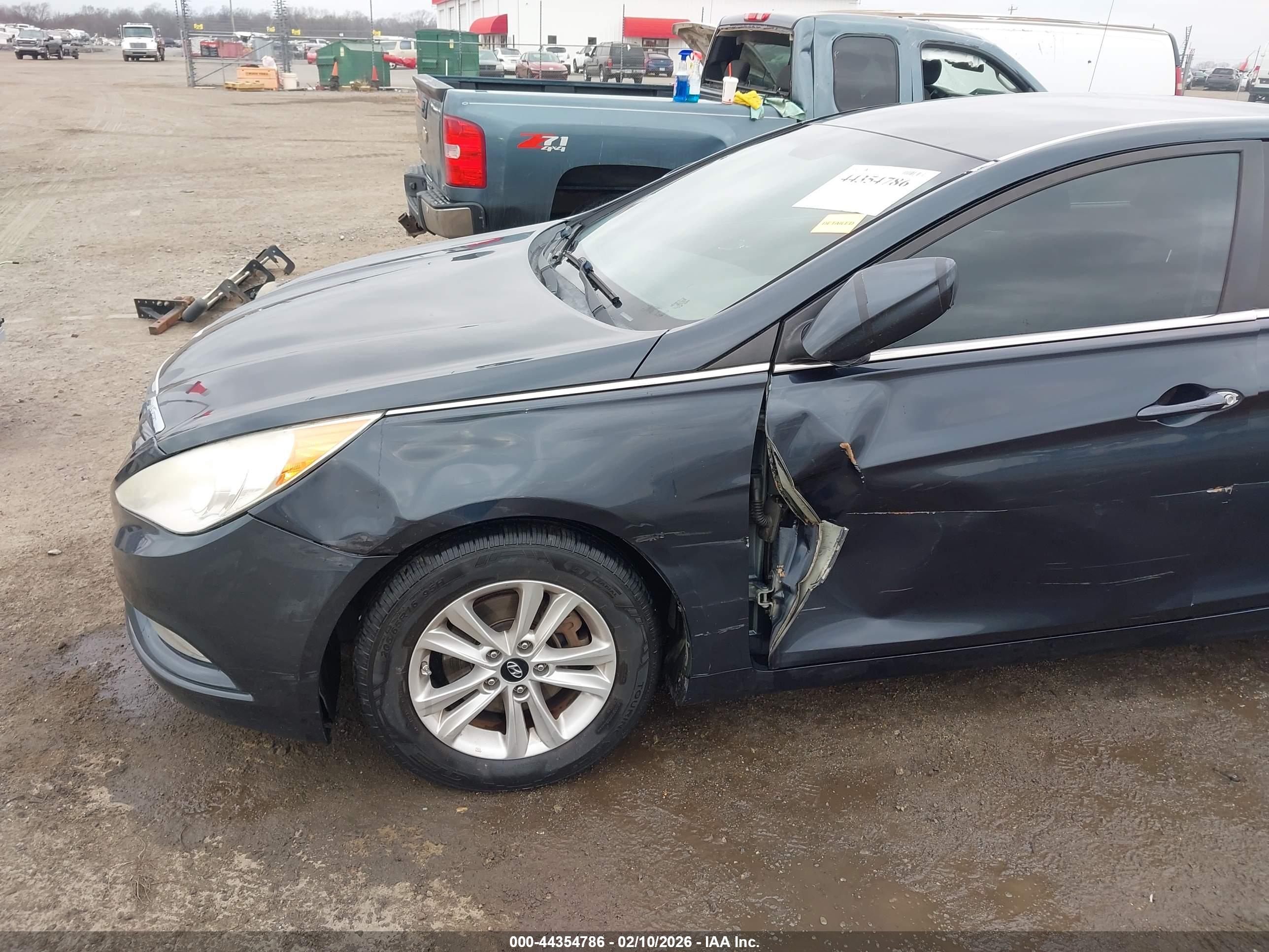 HYUNDAI SONATA image 6