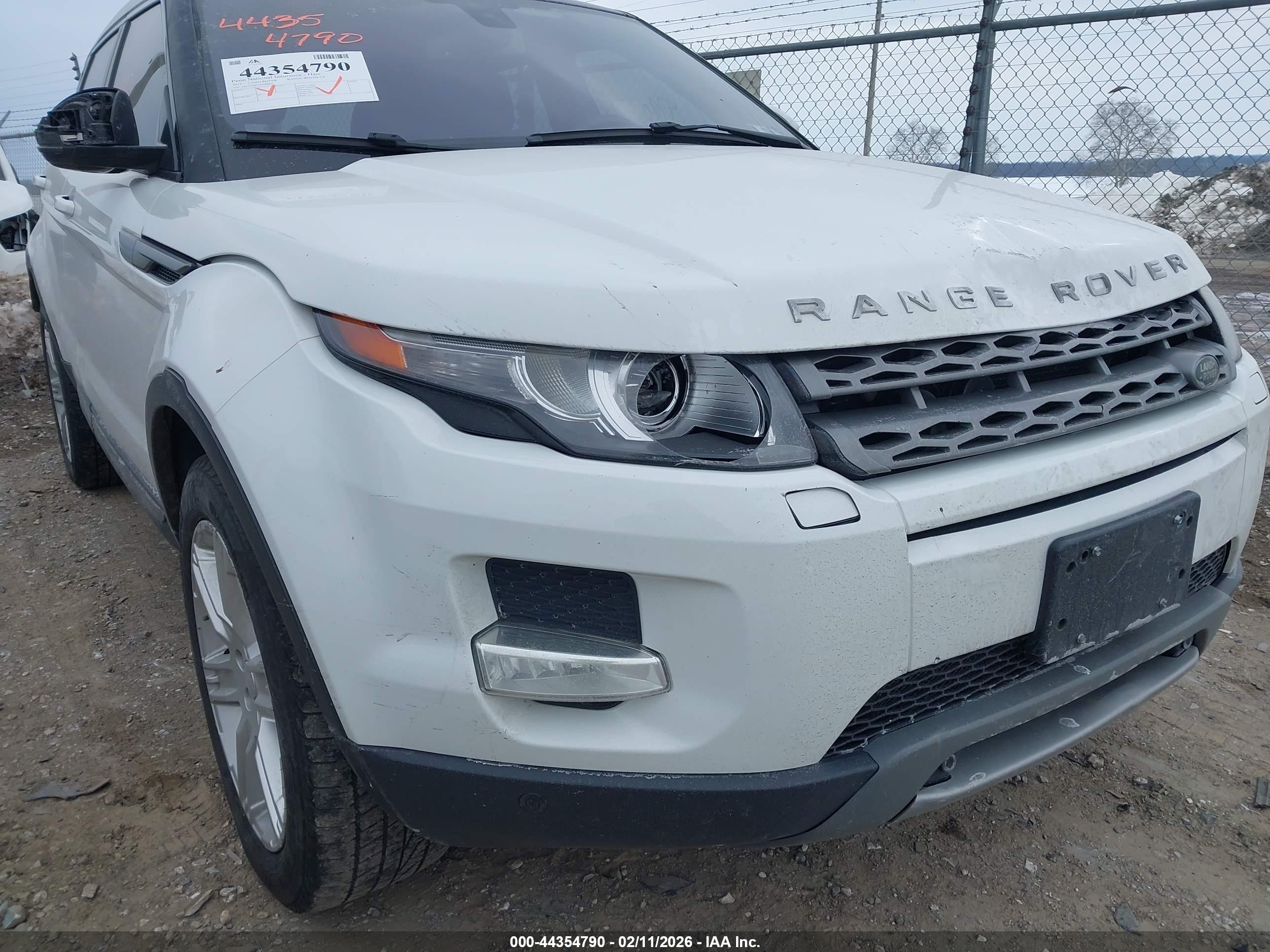 LAND ROVER image 6