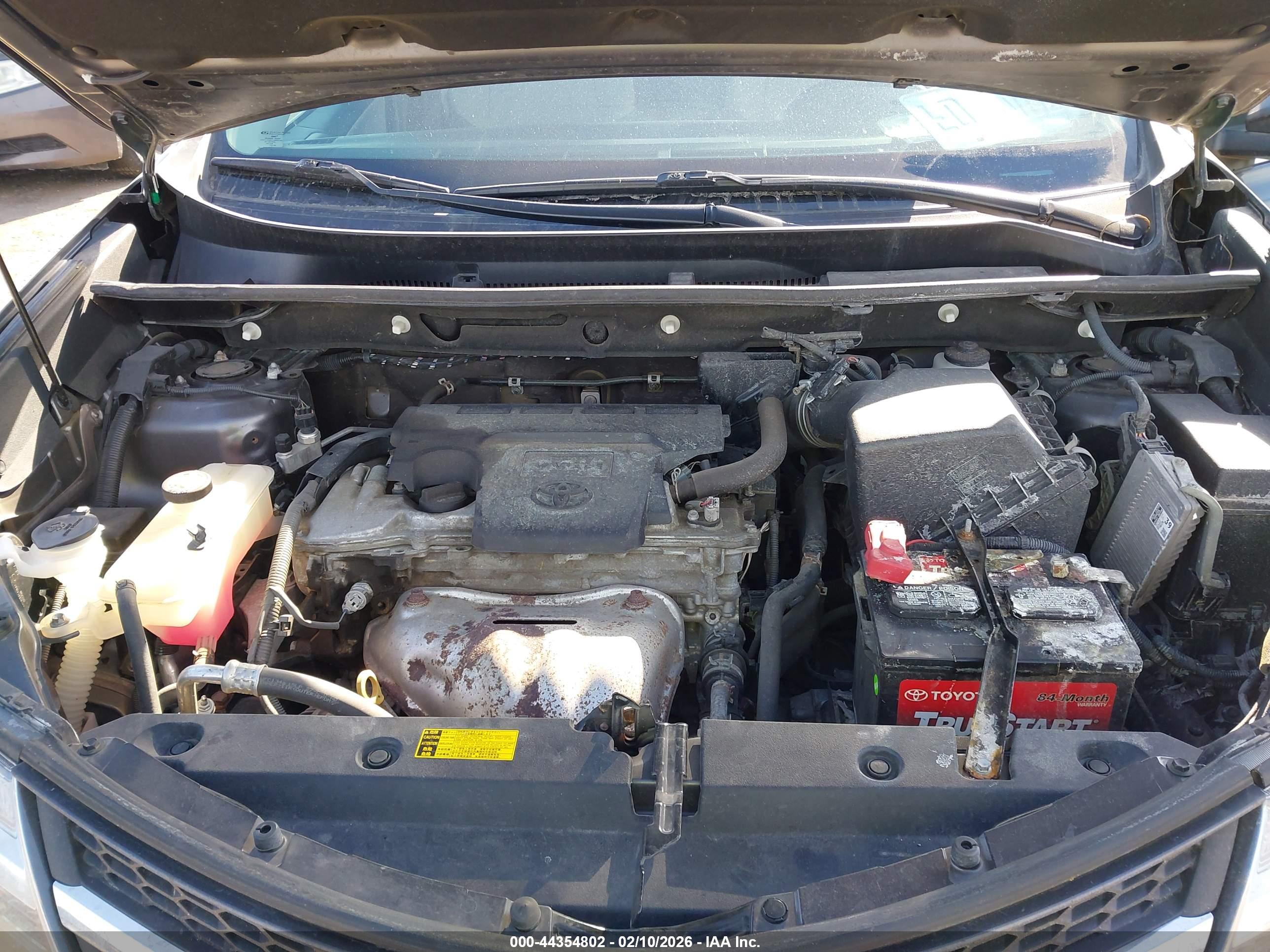 TOYOTA RAV4 image 10