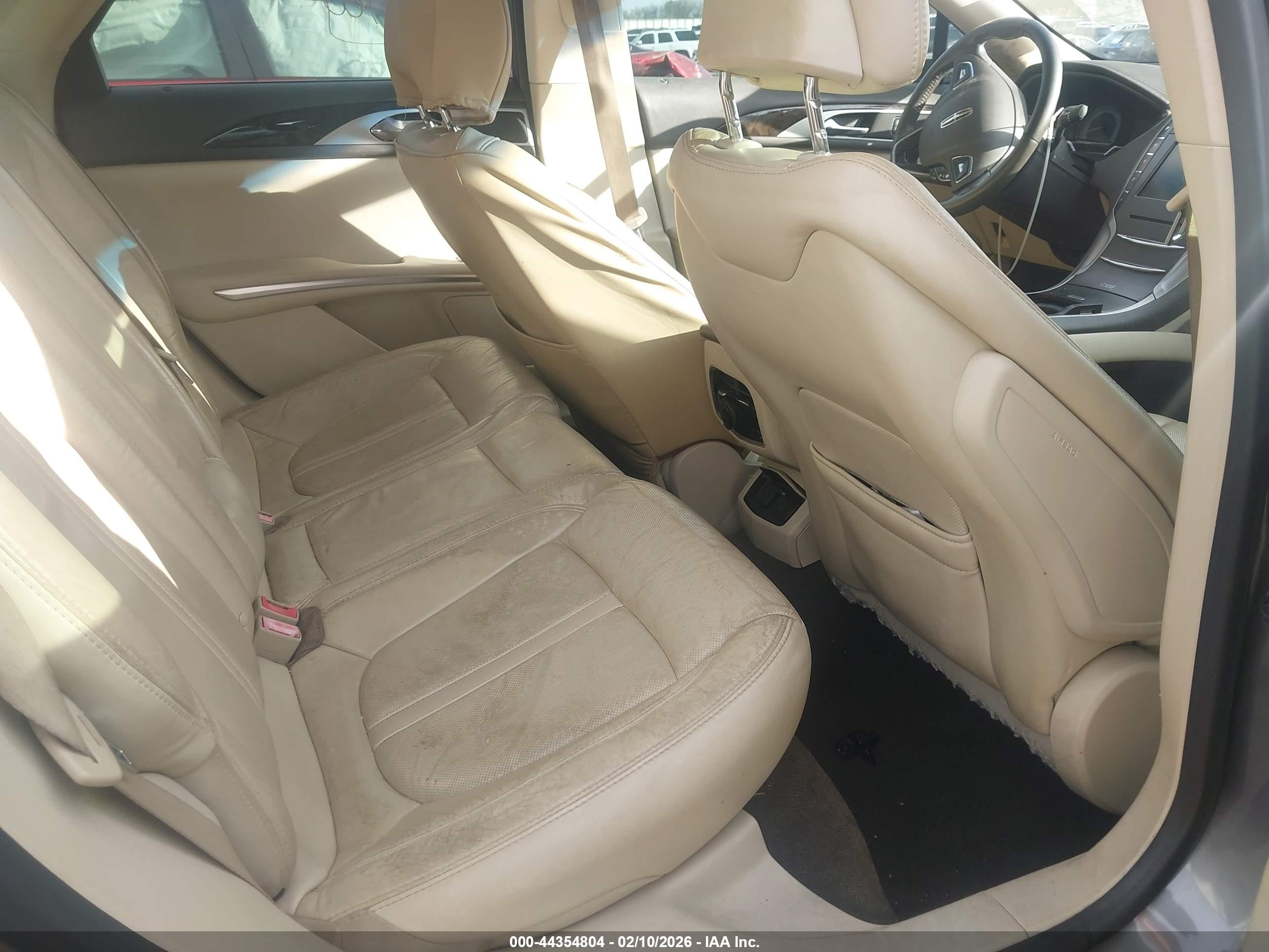 LINCOLN MKZ image 8