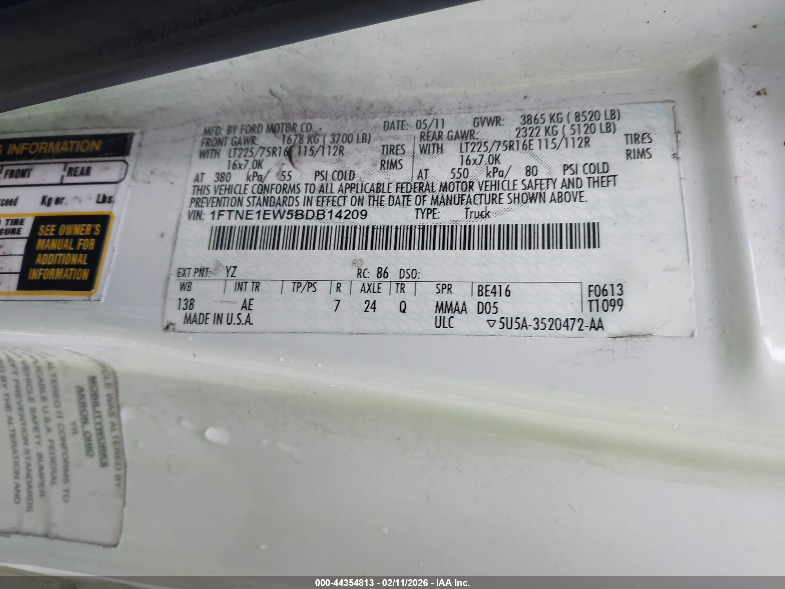 FORD E-150 image 9