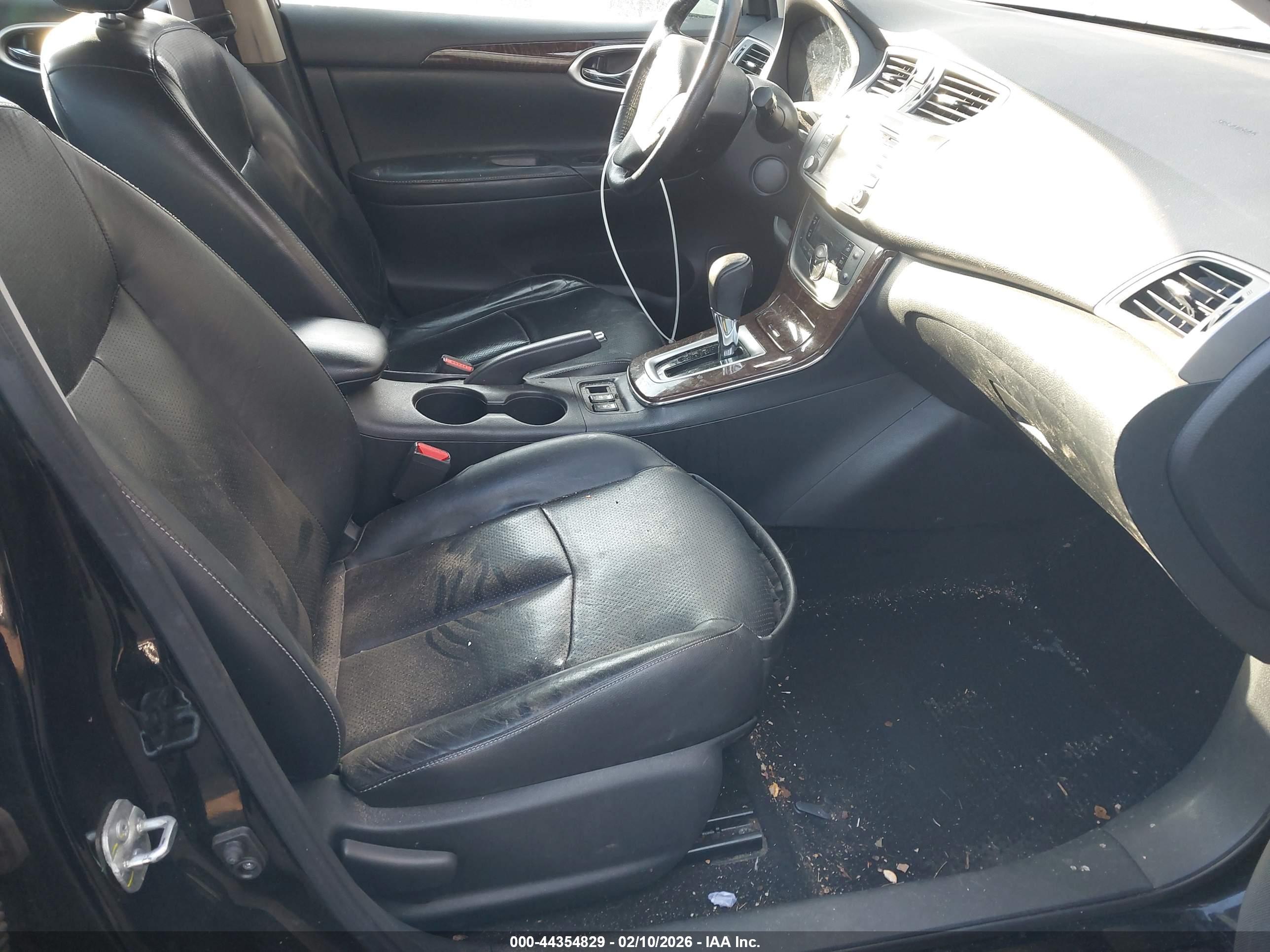 NISSAN SENTRA image 5