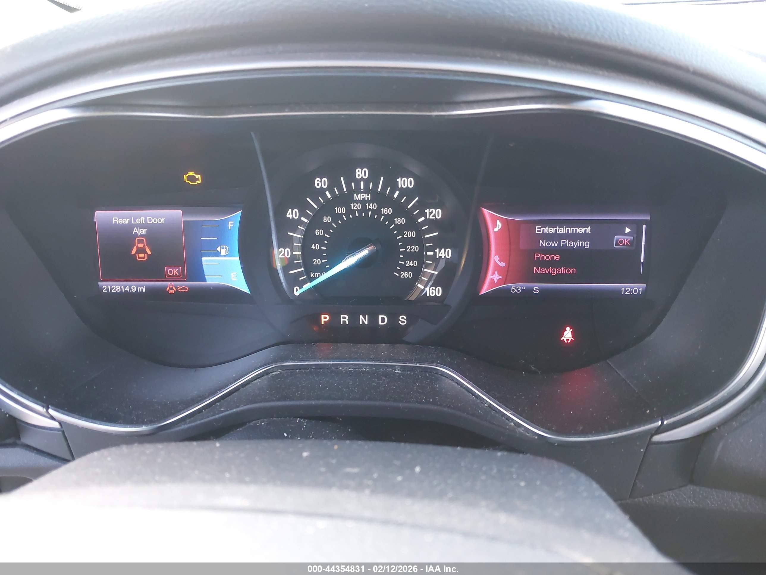 FORD FUSION image 7