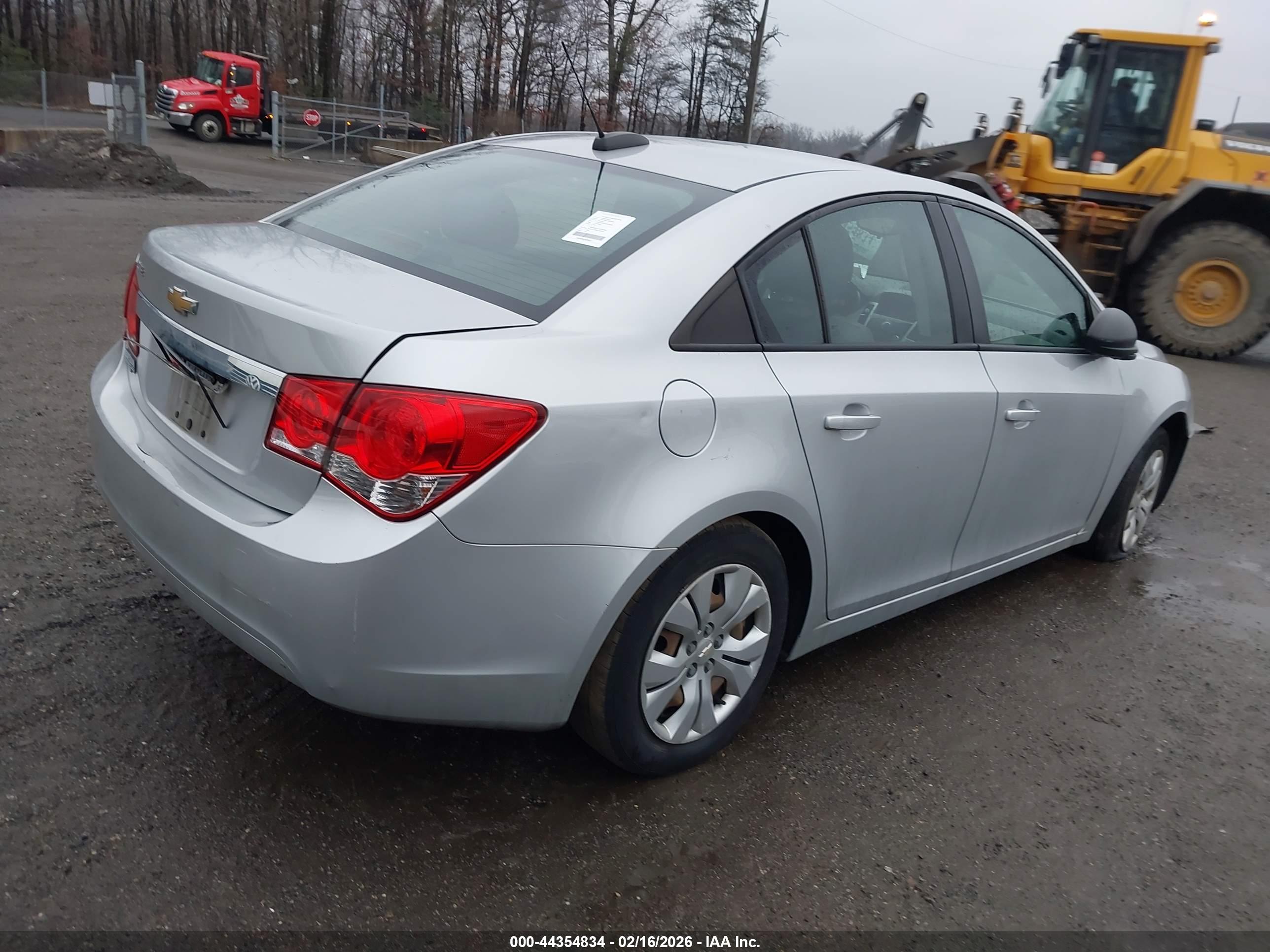 CHEVROLET CRUZE image 4