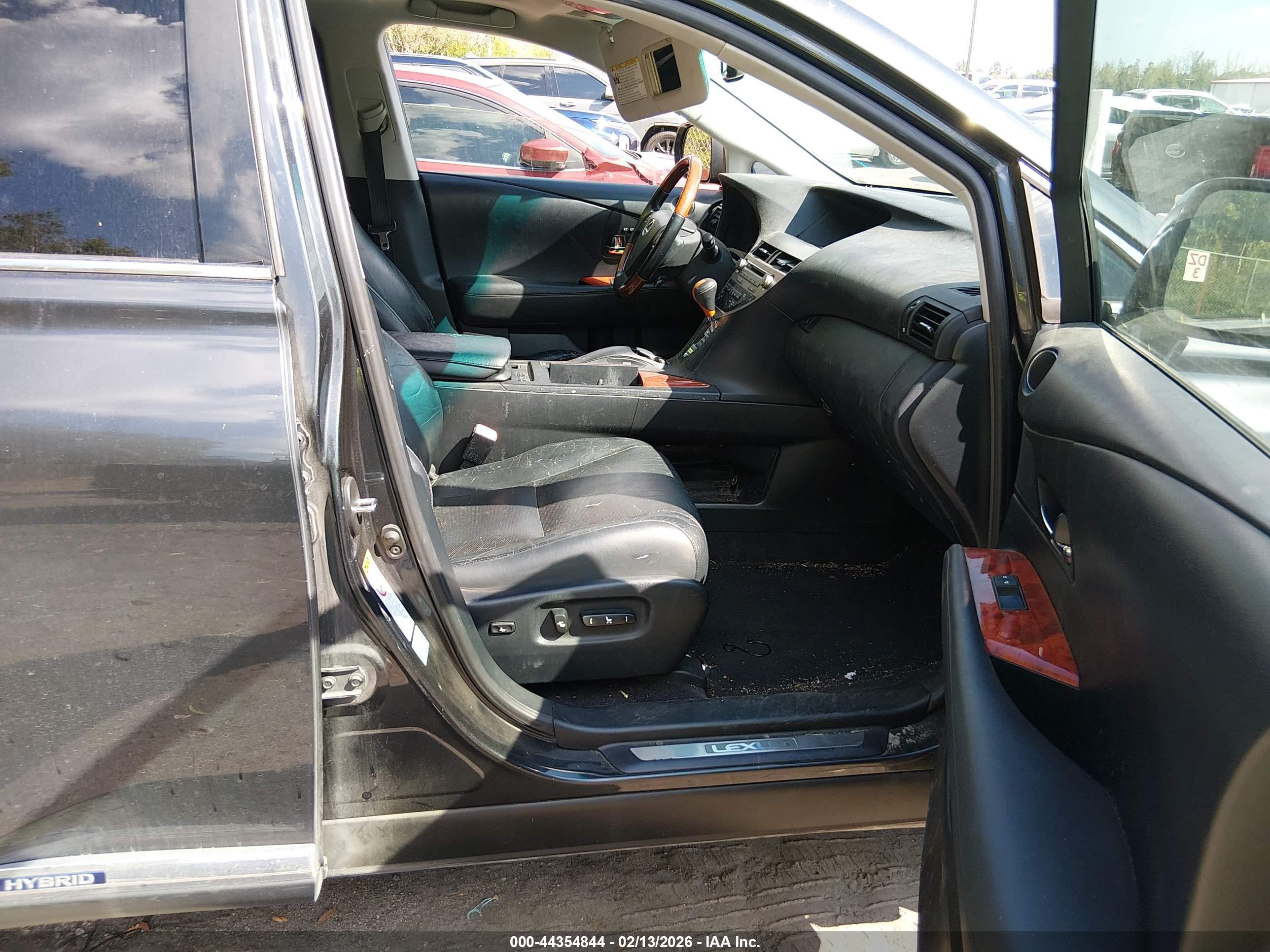 LEXUS RX image 5