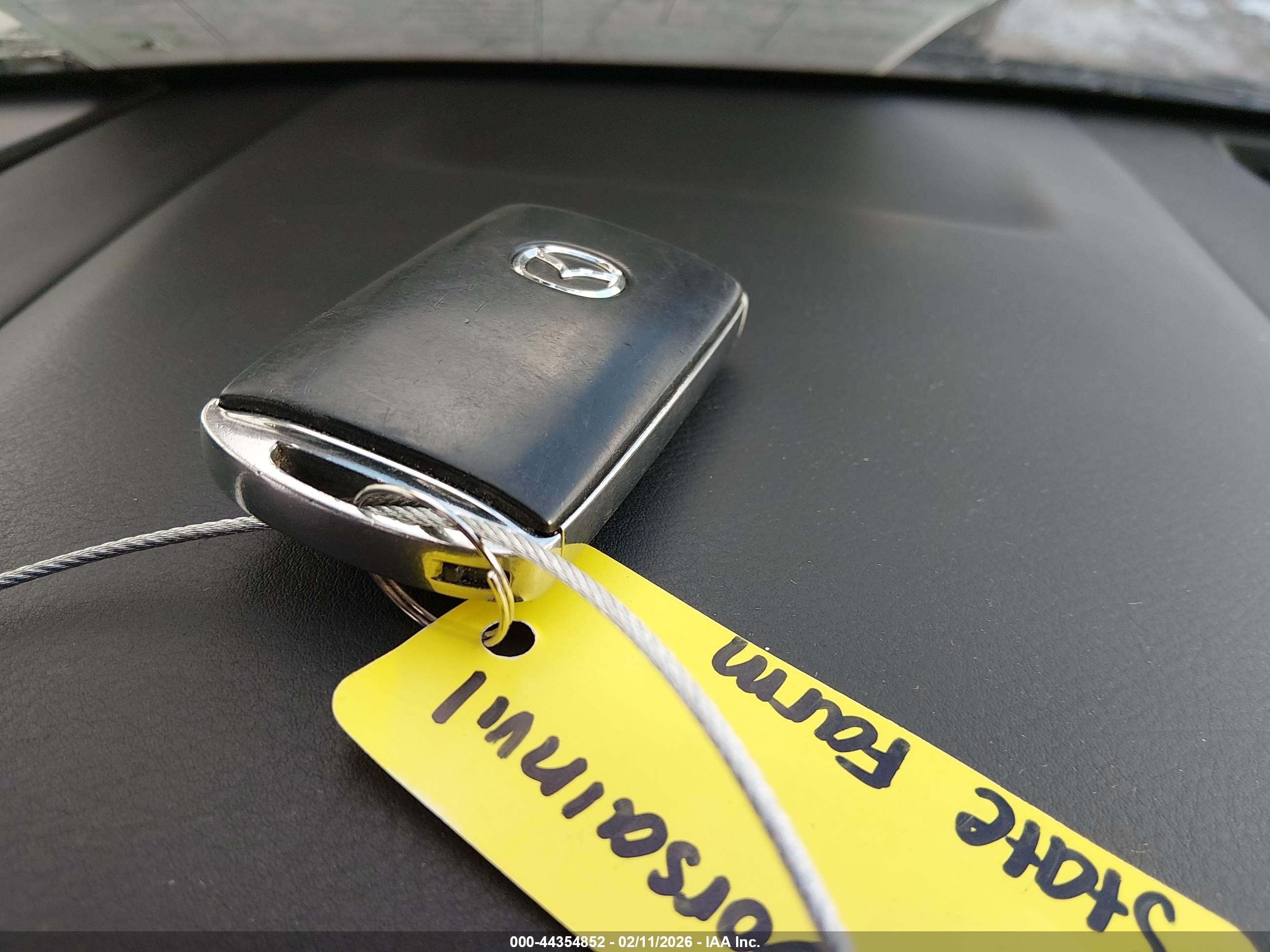 MAZDA CX-30 image 11