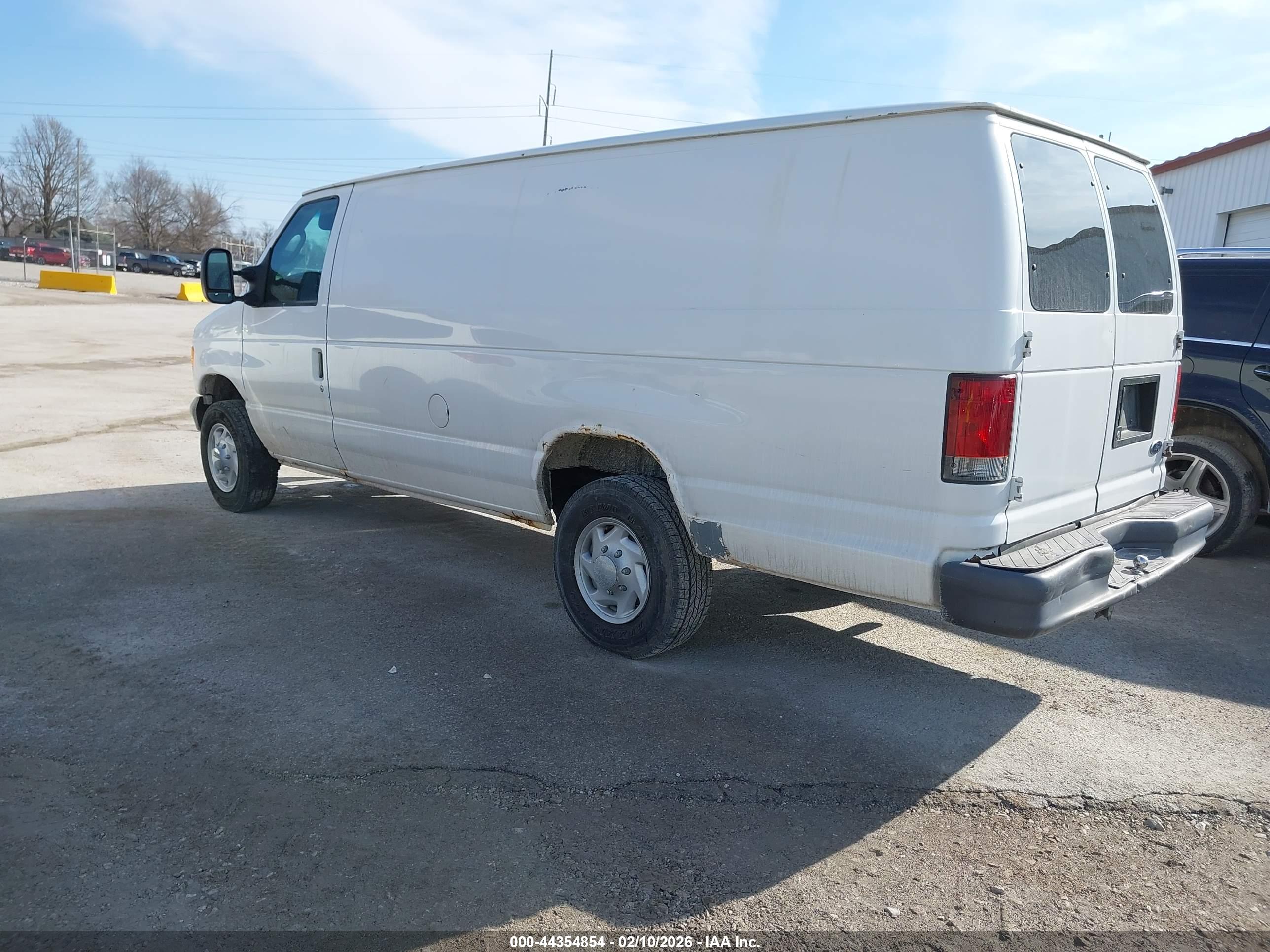 FORD E-350 image 3