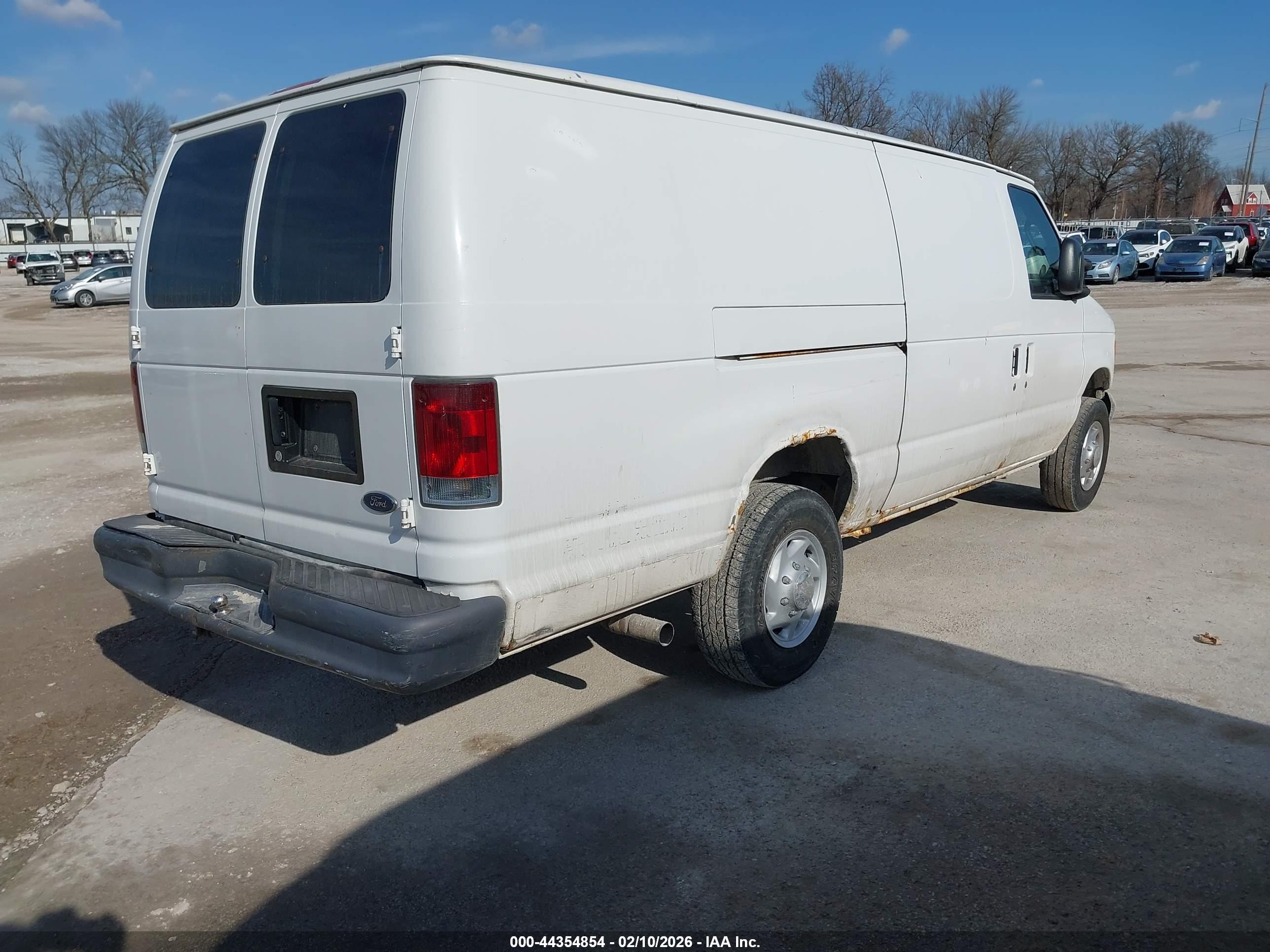 FORD E-350 image 4