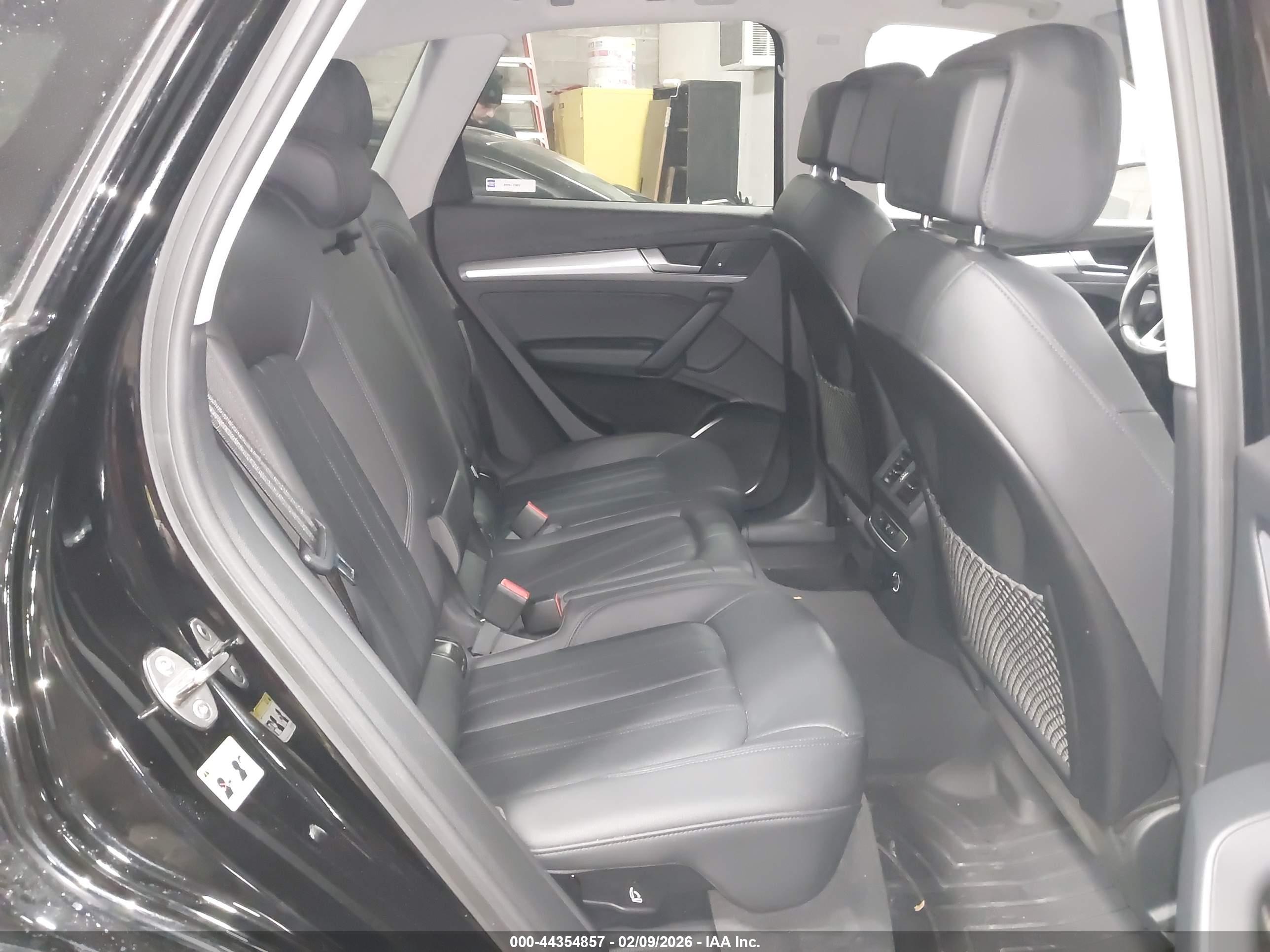 AUDI Q5 image 8