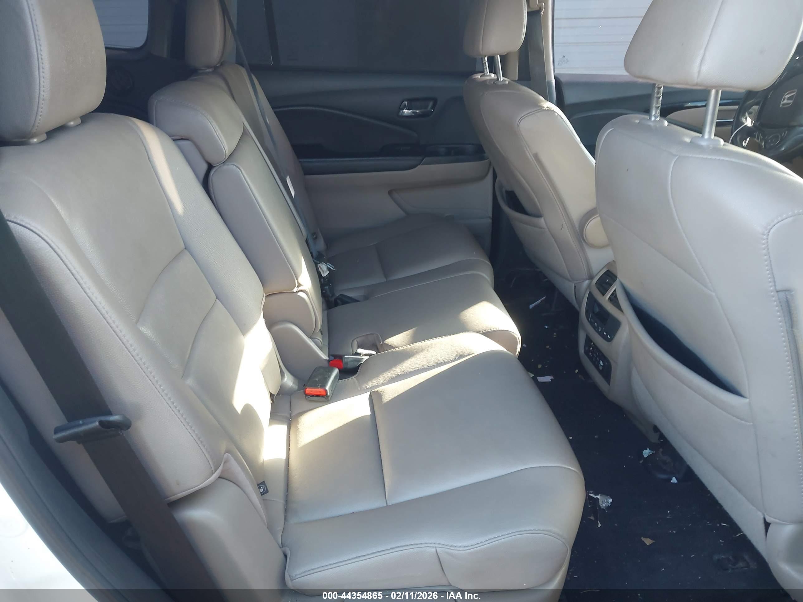 HONDA PILOT image 8