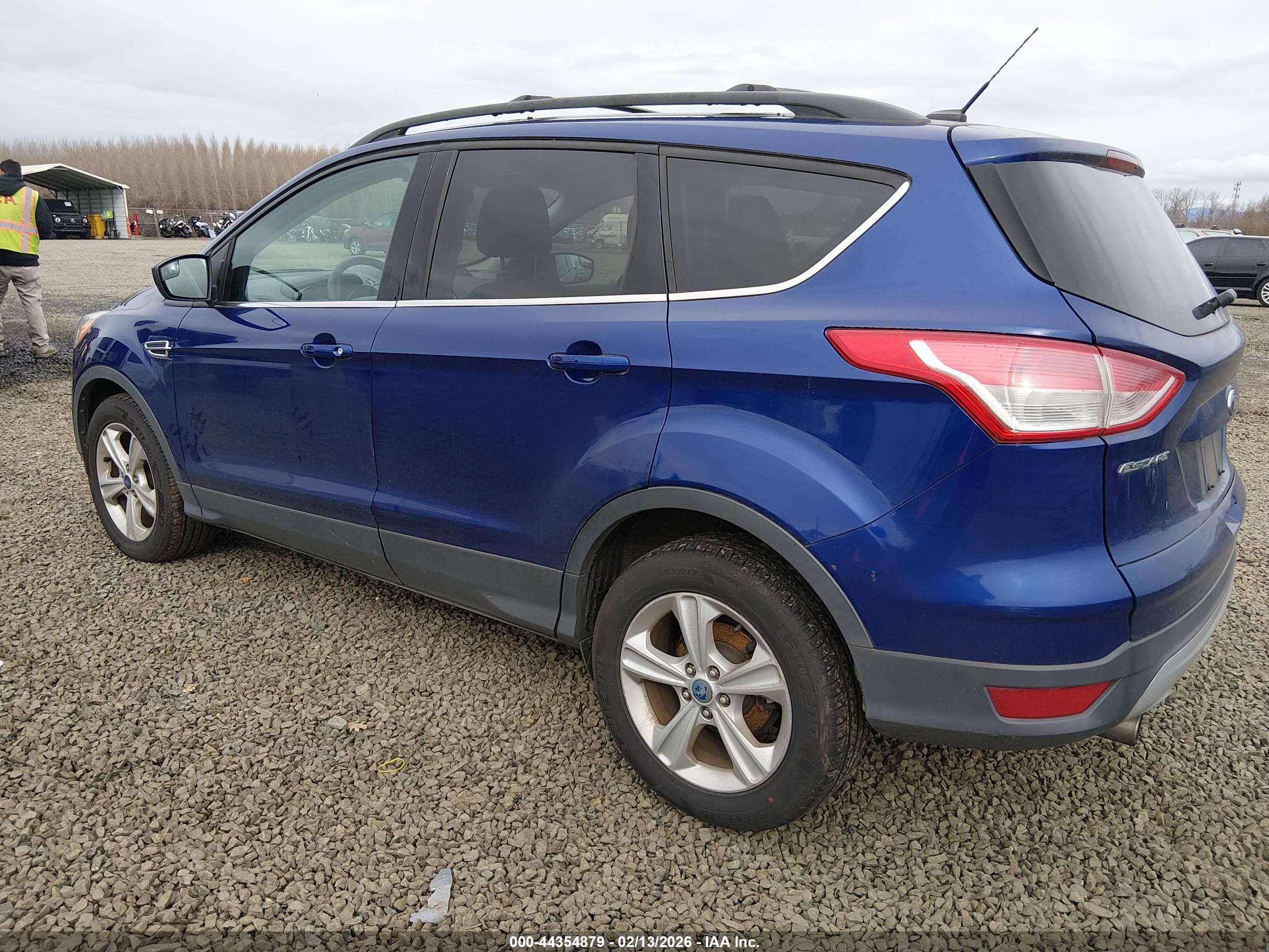 FORD ESCAPE image 3