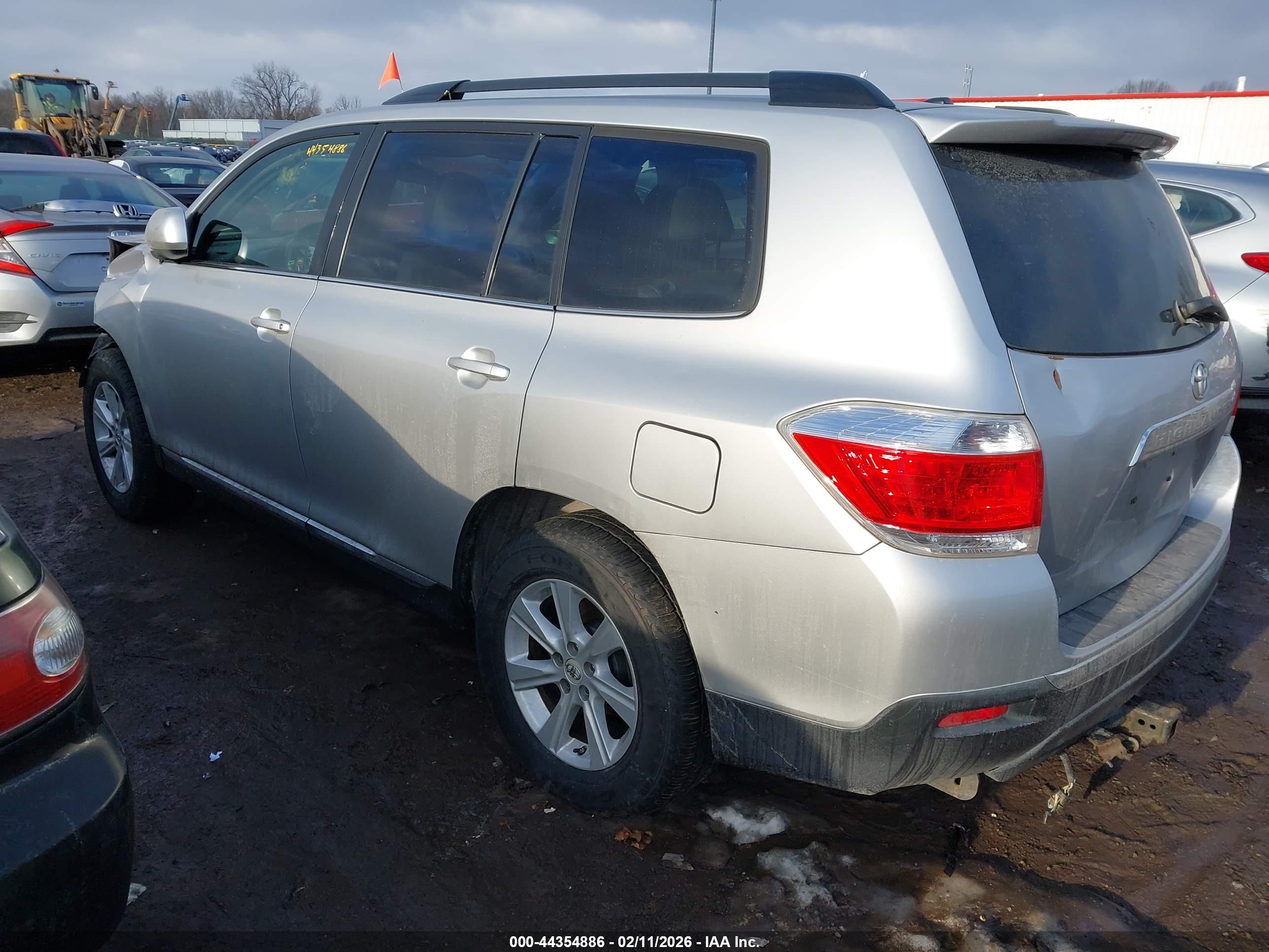 TOYOTA HIGHLANDER image 3