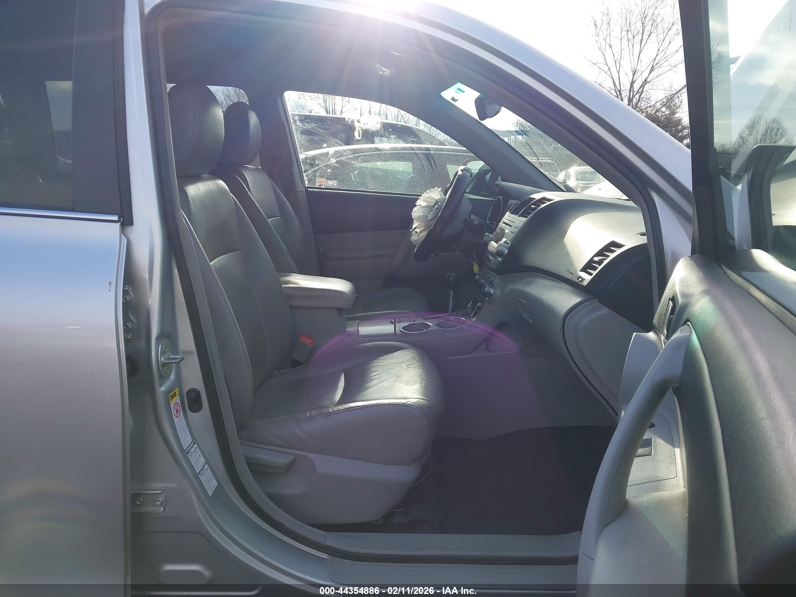 TOYOTA HIGHLANDER image 5