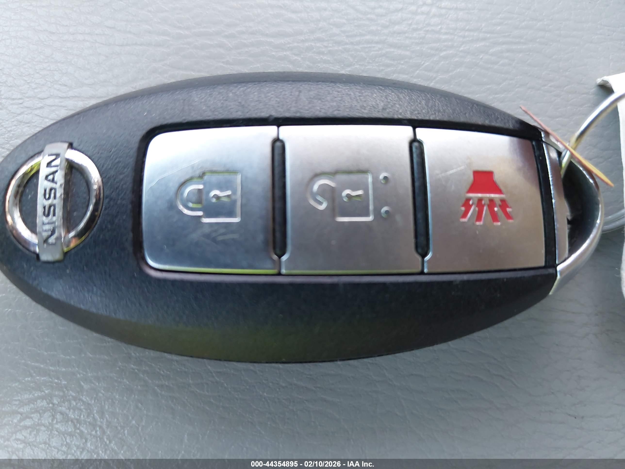 NISSAN ROGUE image 11
