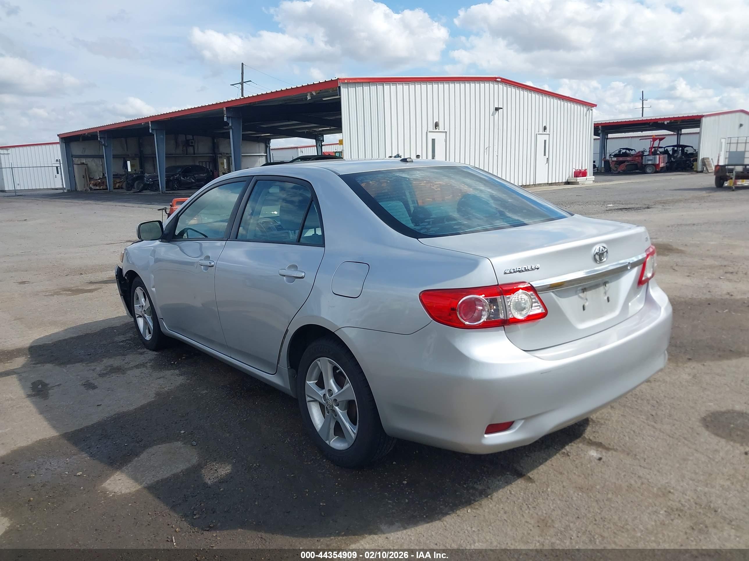 TOYOTA COROLLA image 3