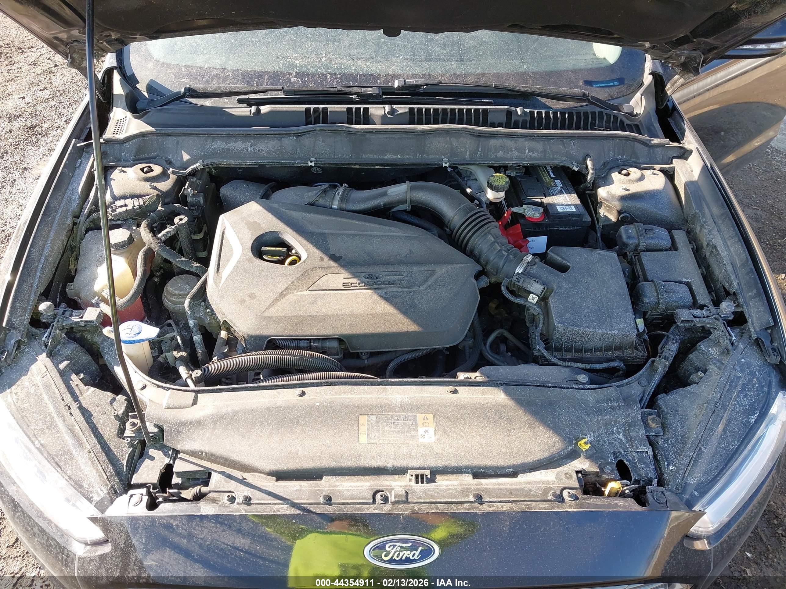 FORD FUSION image 10