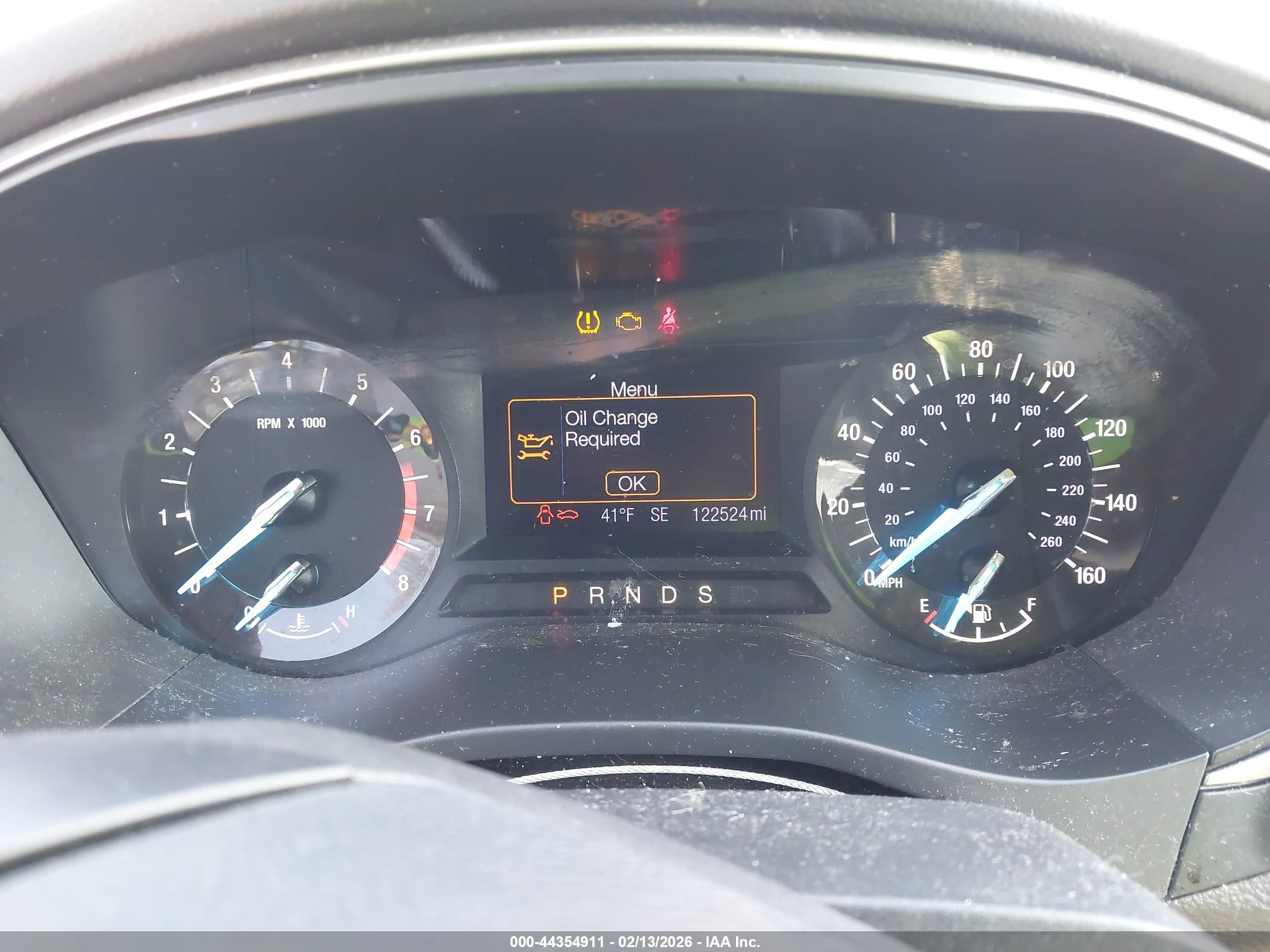 FORD FUSION image 7