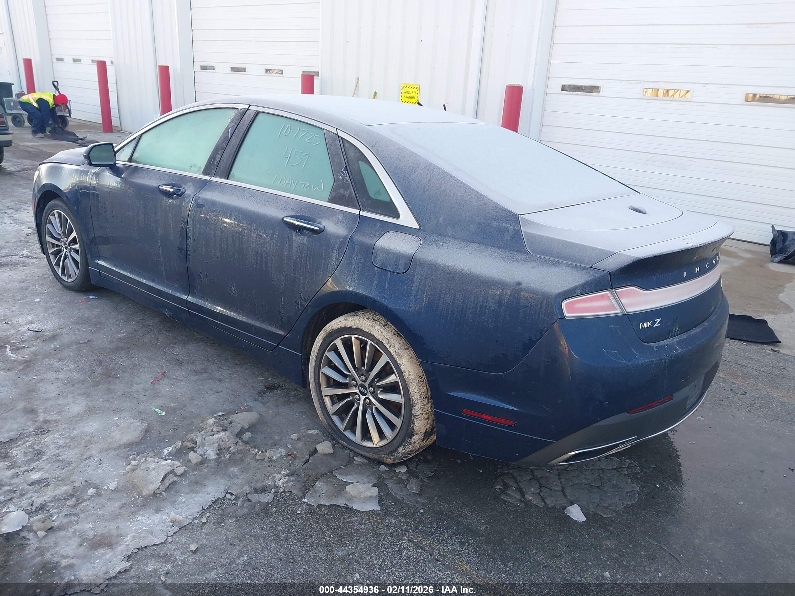 LINCOLN MKZ image 3