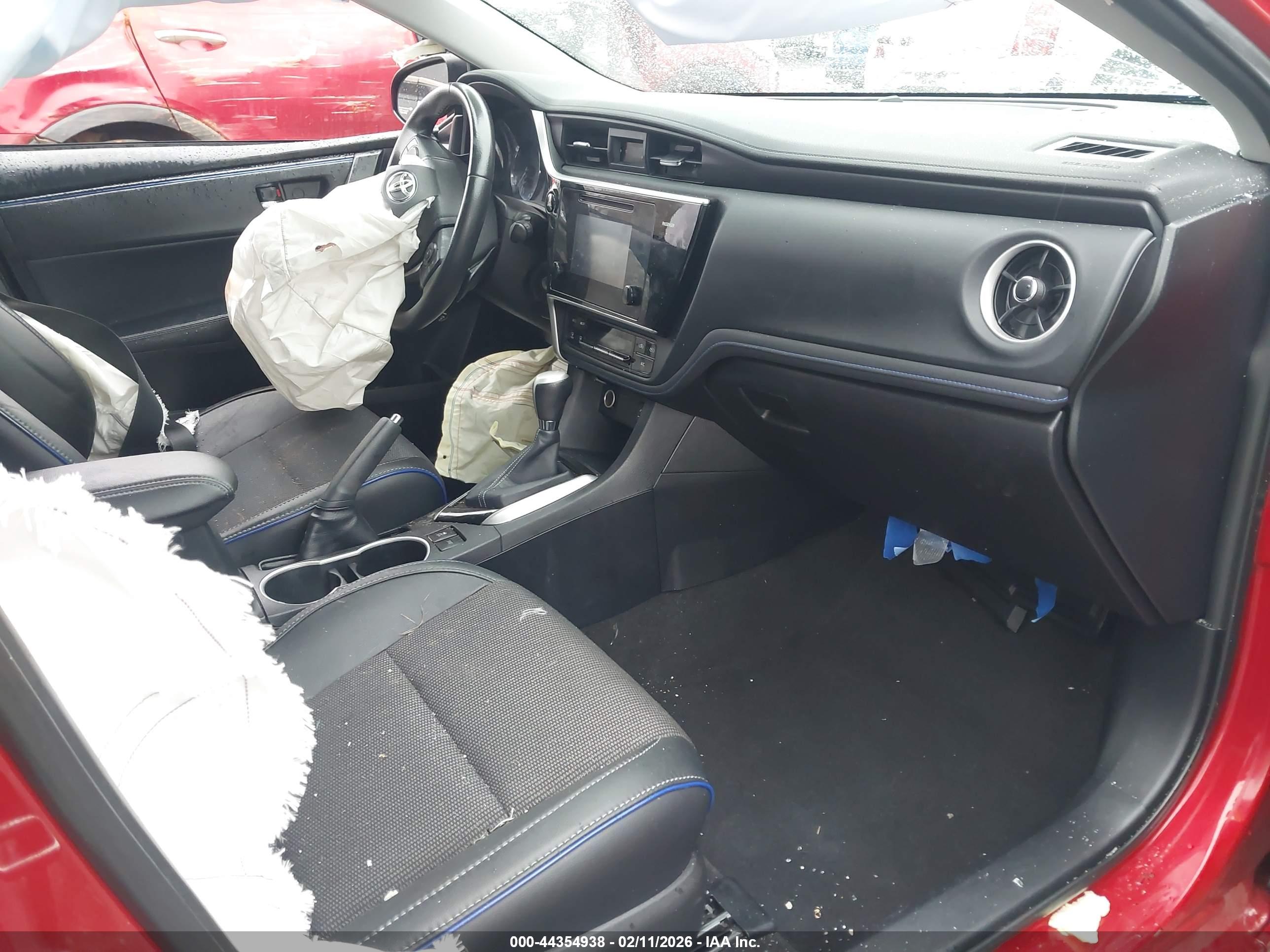 TOYOTA COROLLA image 5