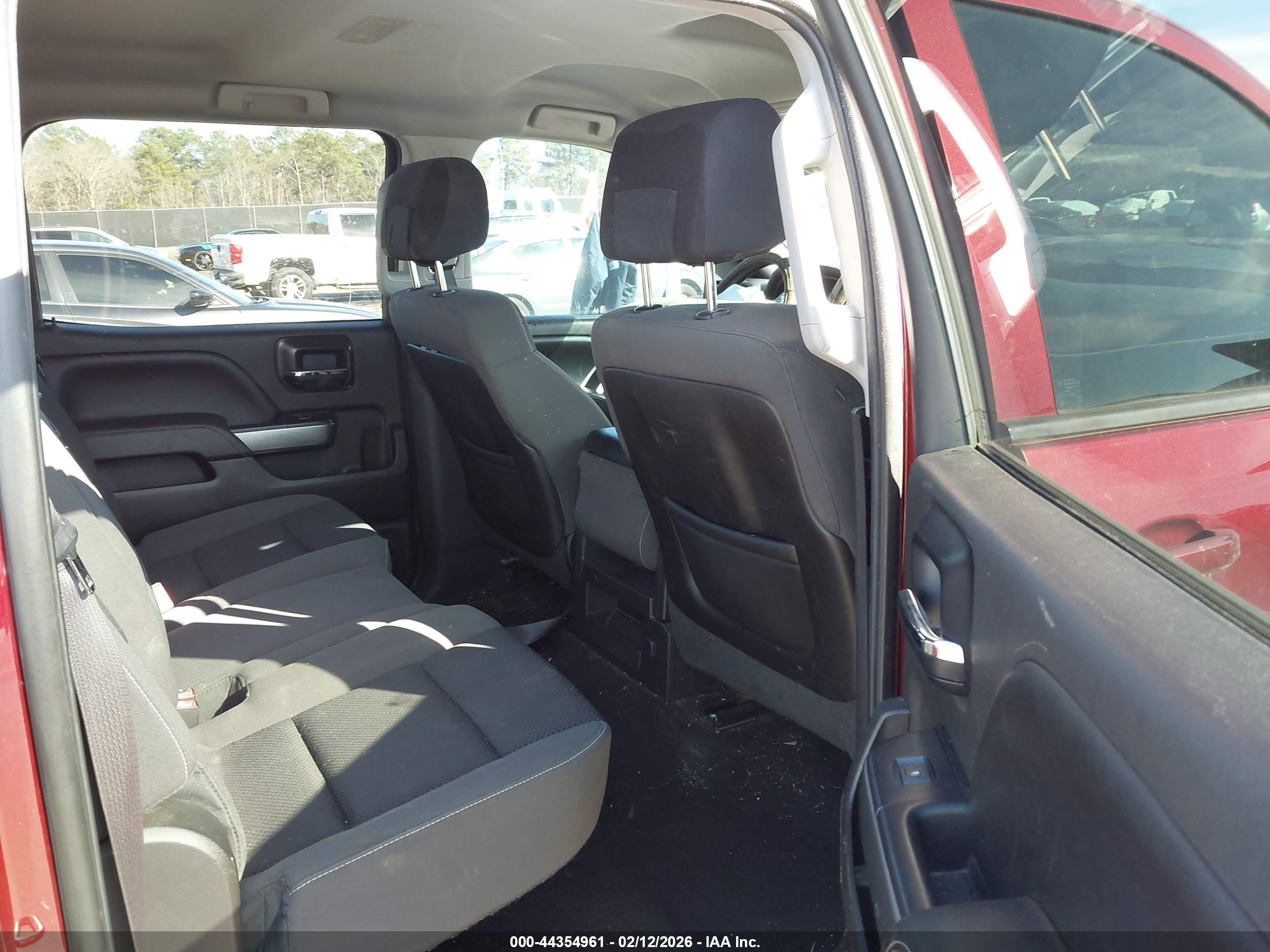CHEVROLET SILVERADO image 8