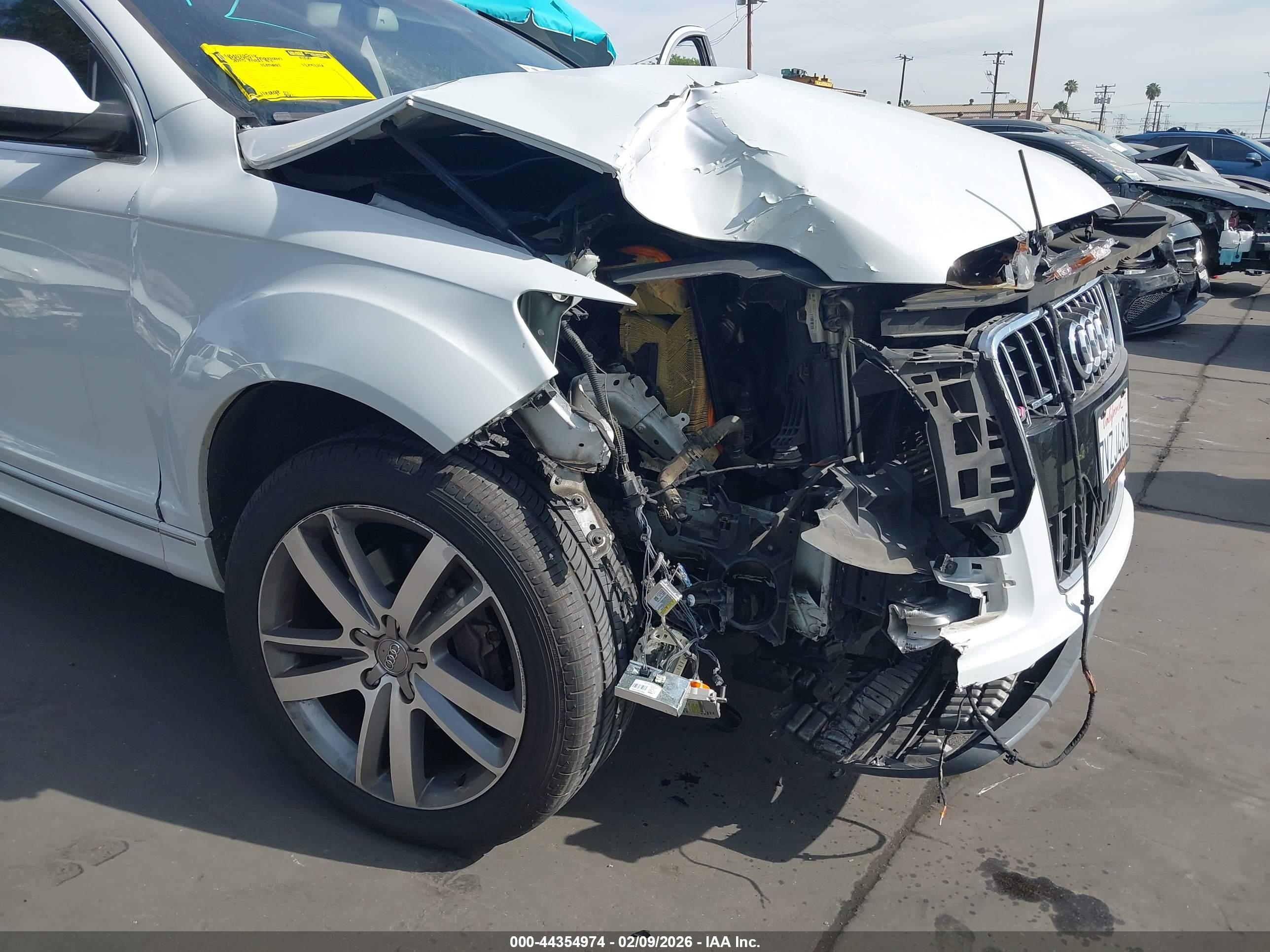 AUDI Q7 image 6