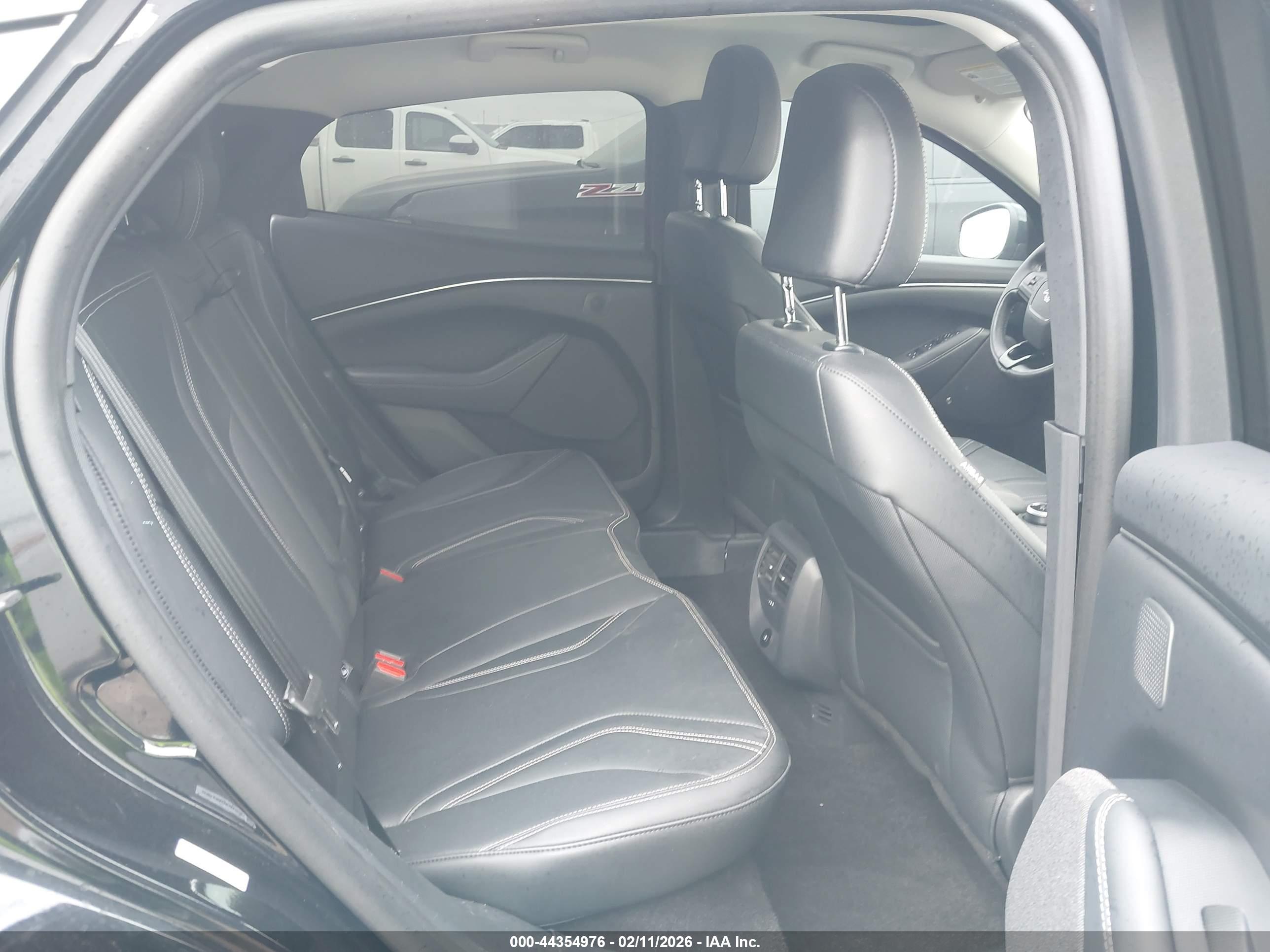 FORD MUSTANG image 8