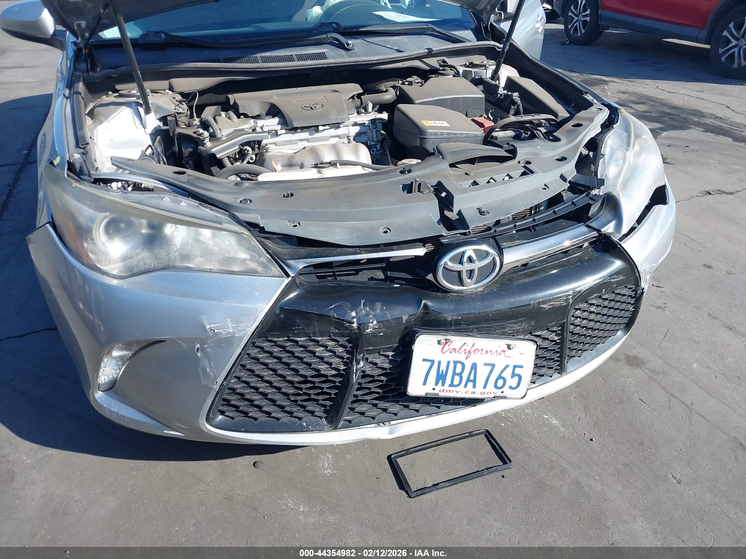TOYOTA CAMRY image 6