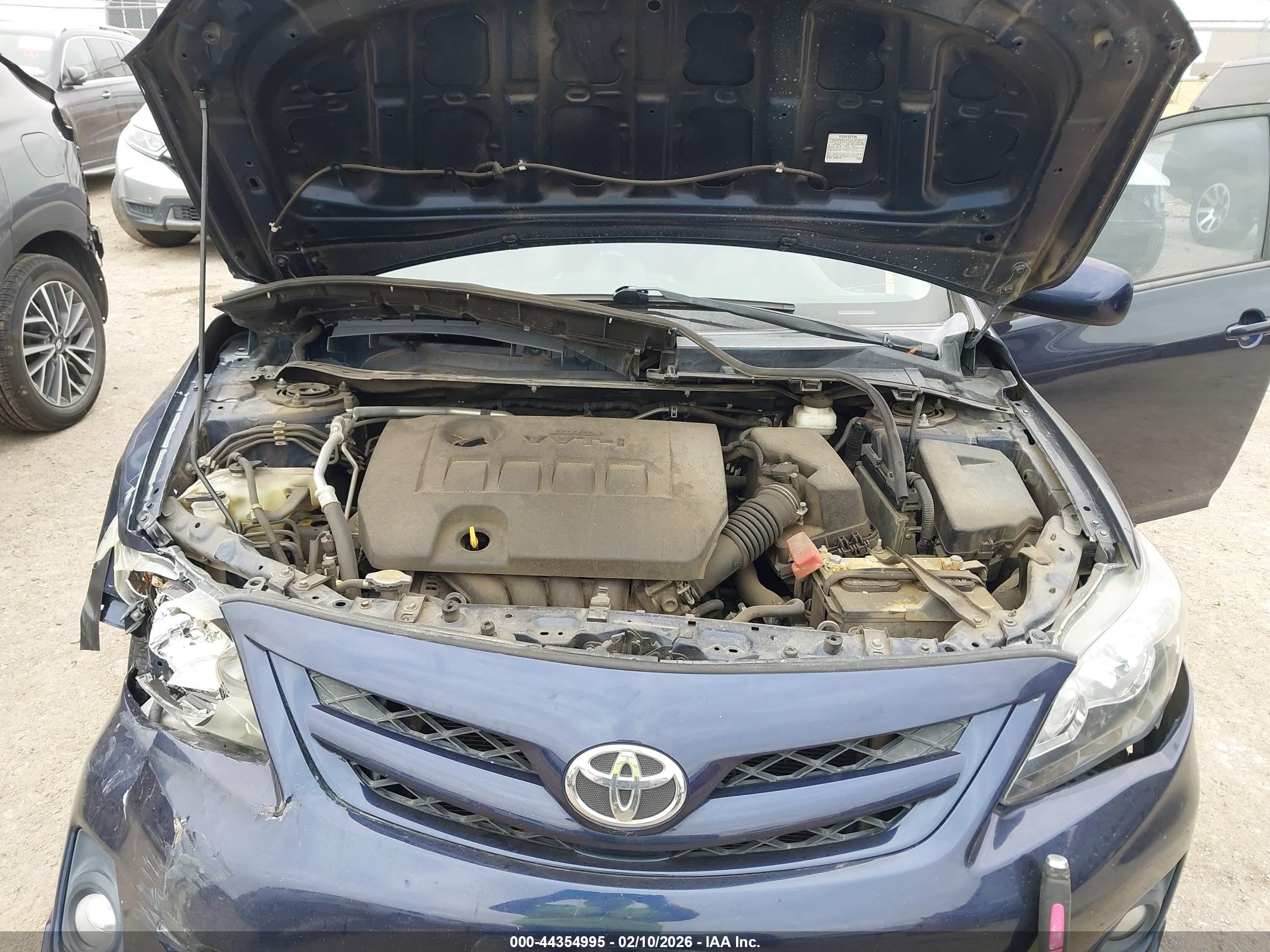 TOYOTA COROLLA image 10