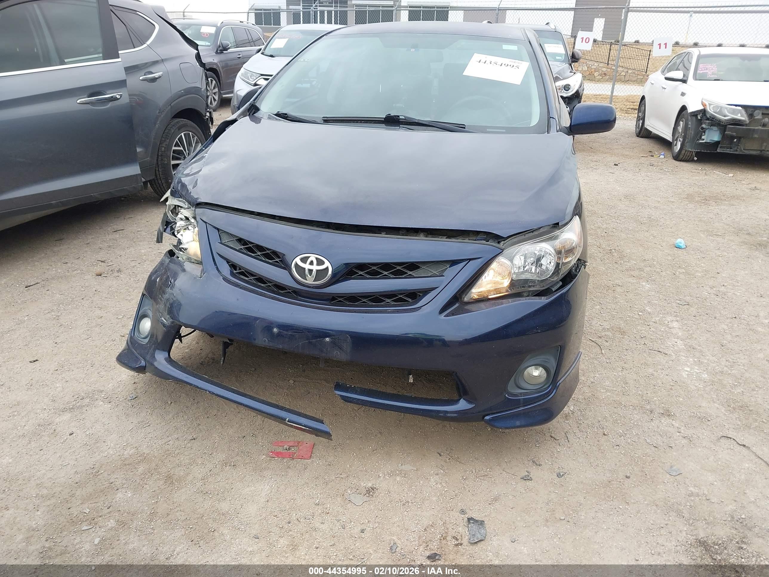 TOYOTA COROLLA image 6