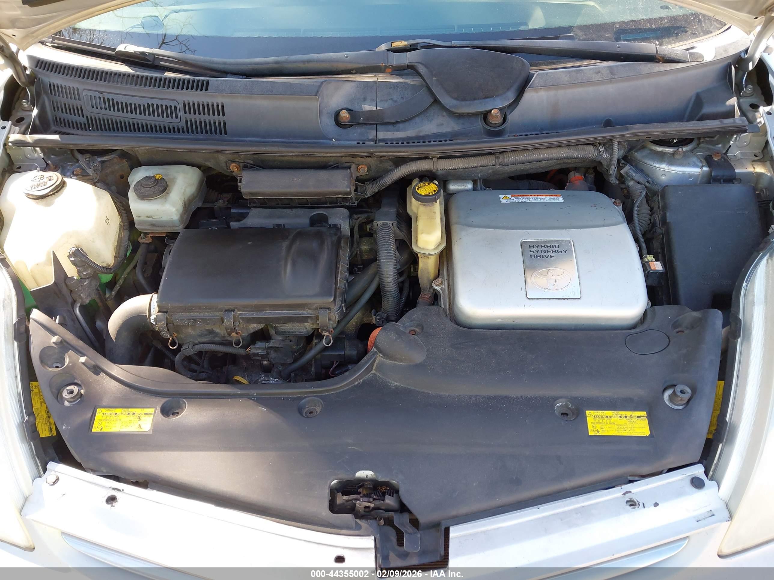 TOYOTA PRIUS image 10