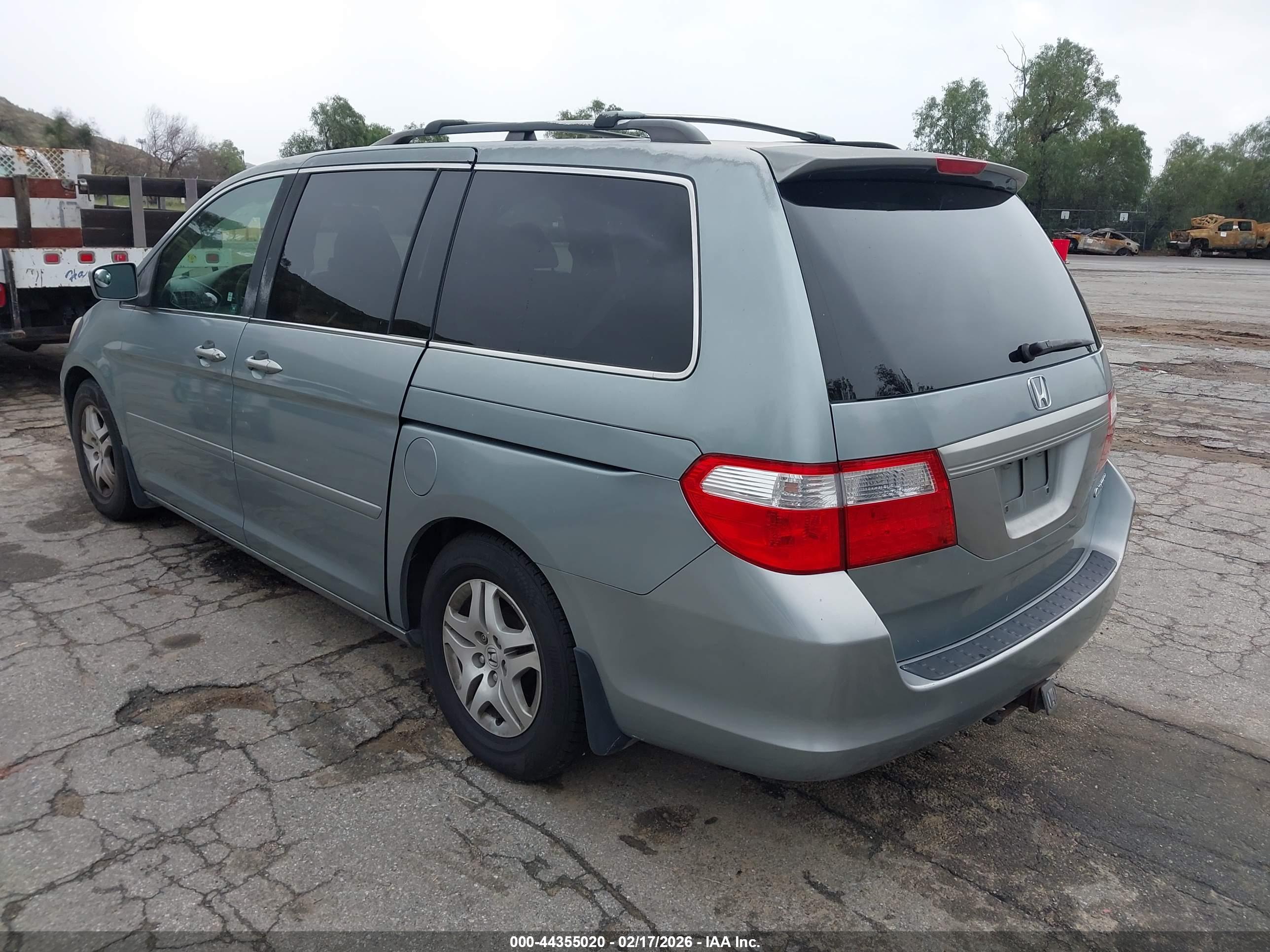 HONDA ODYSSEY image 3