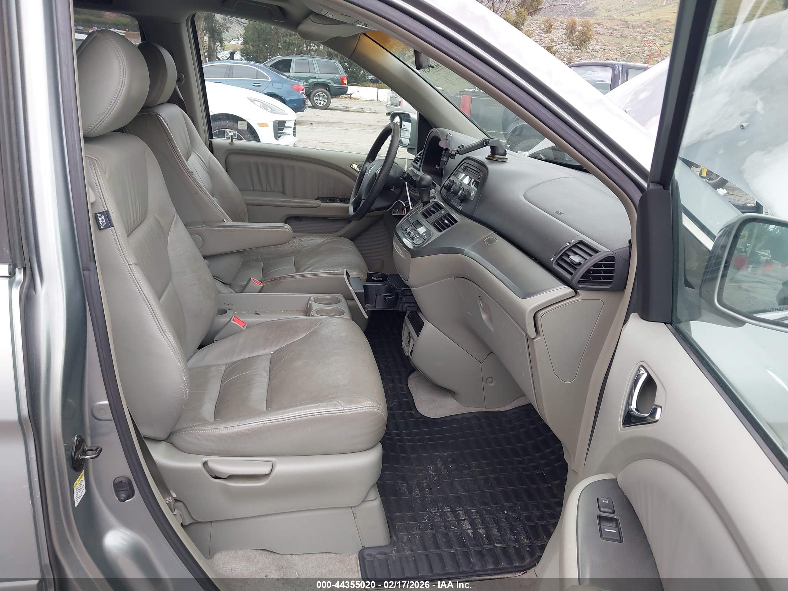 HONDA ODYSSEY image 5