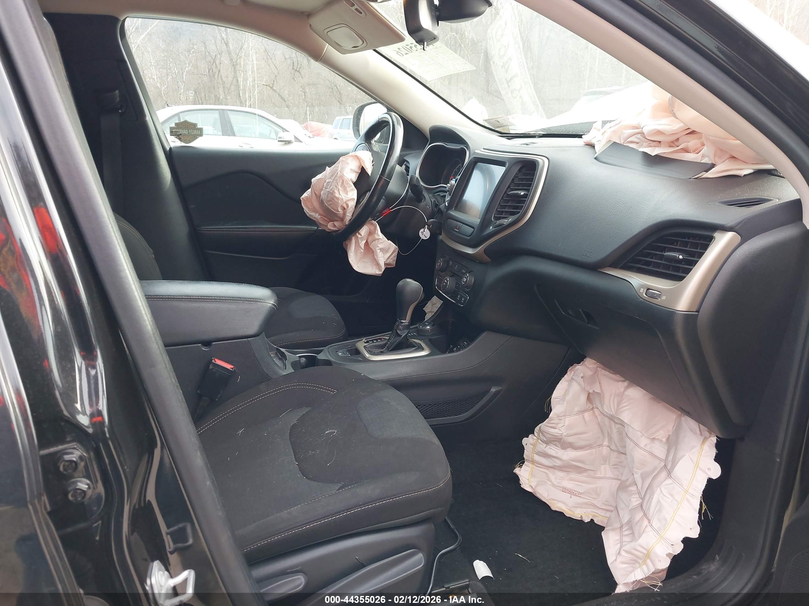 JEEP CHEROKEE image 5