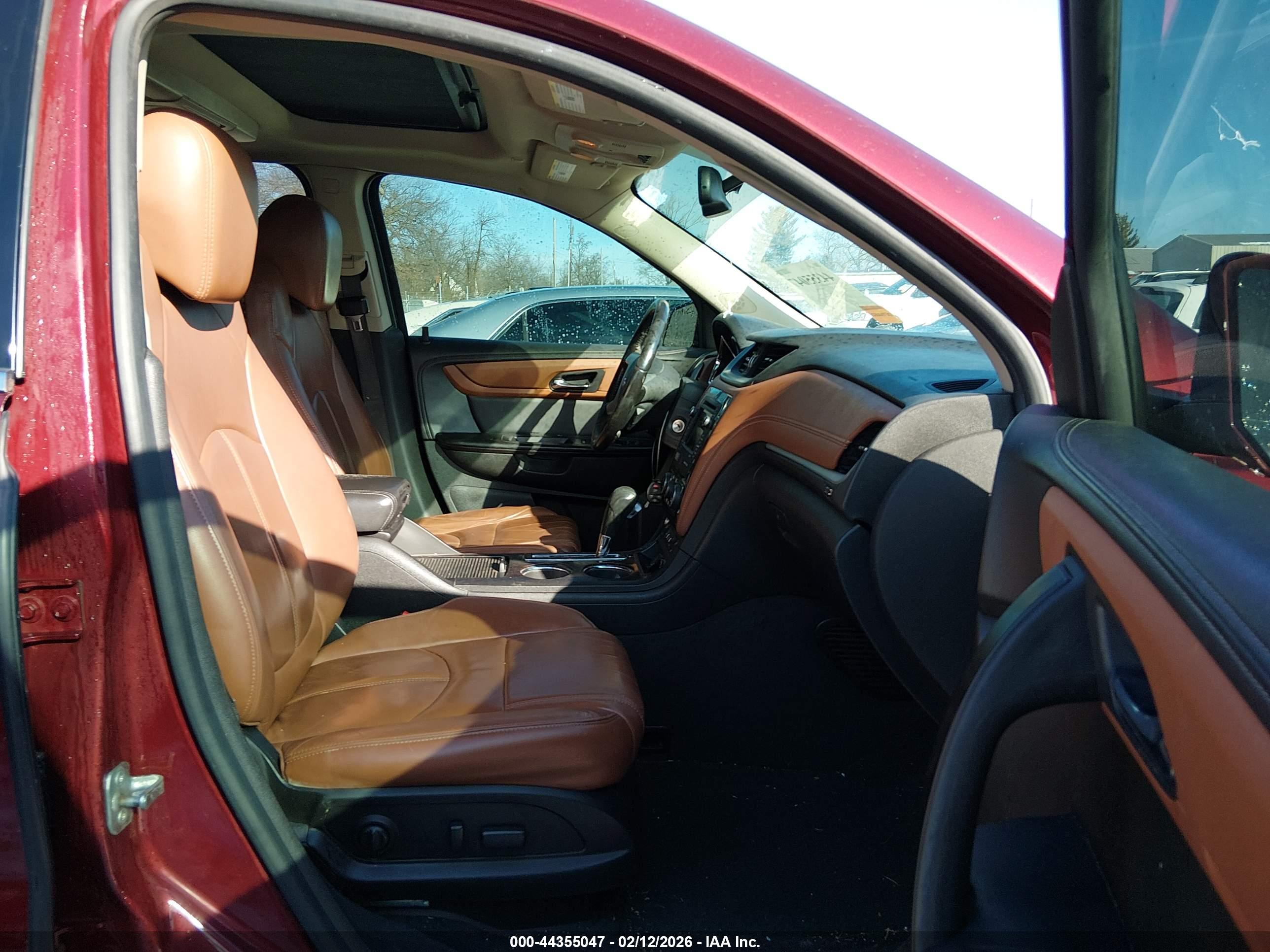 CHEVROLET TRAVERSE image 5