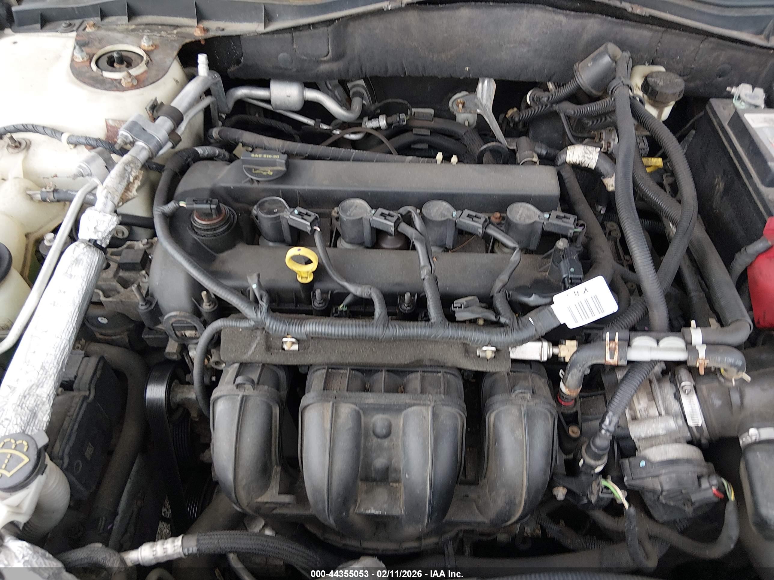FORD FUSION image 10