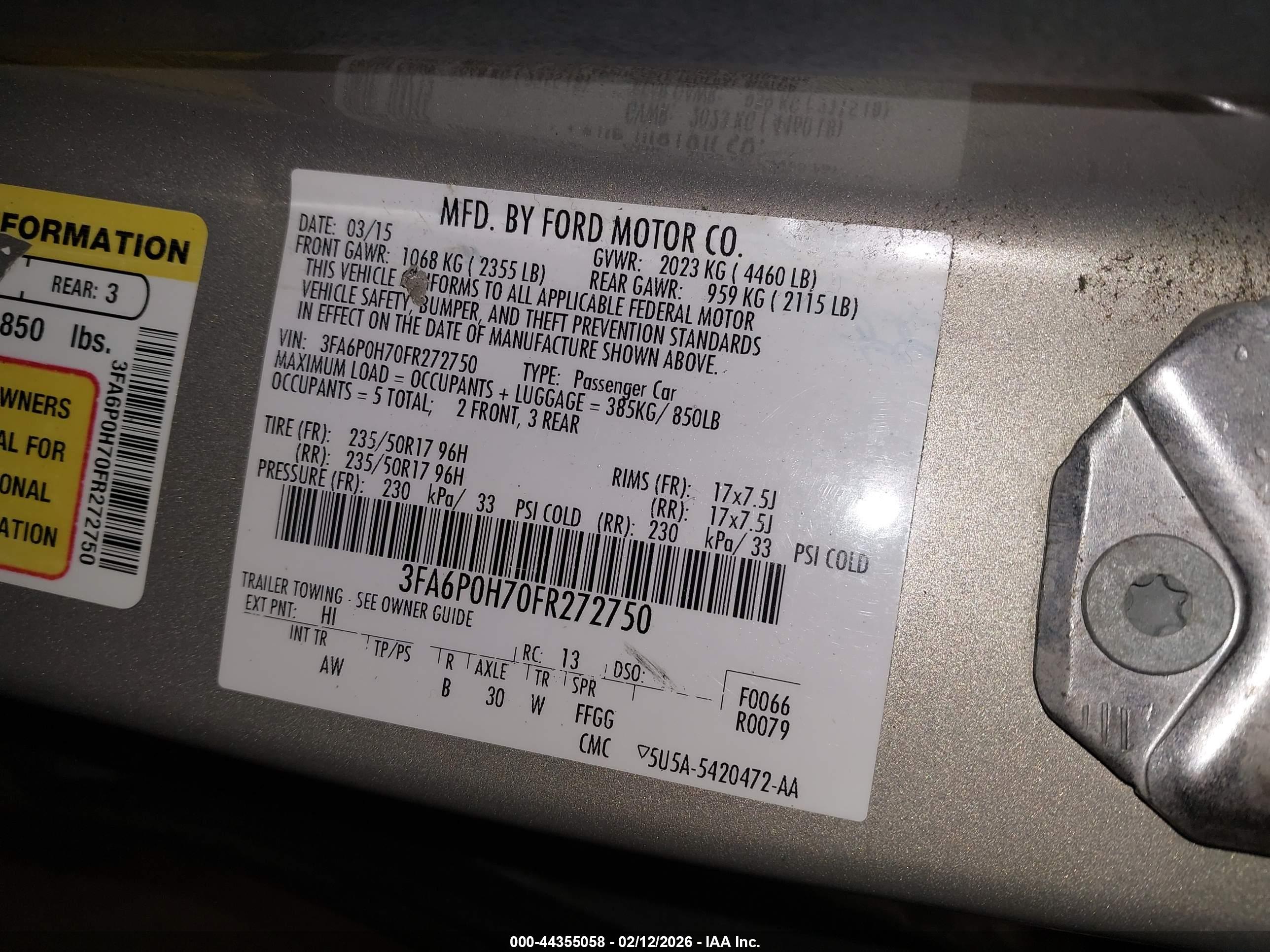 FORD FUSION image 9