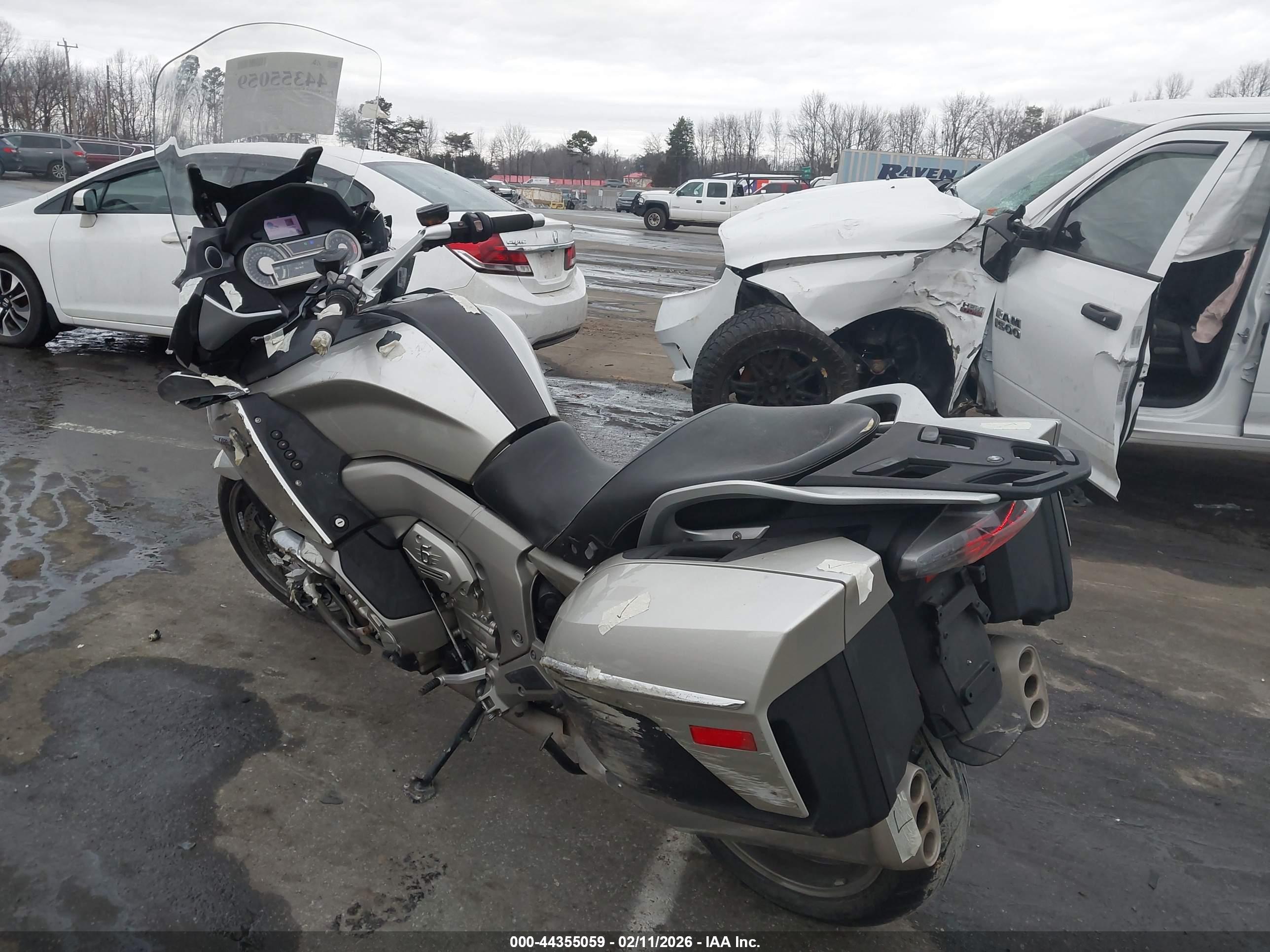 BMW K1600 image 3