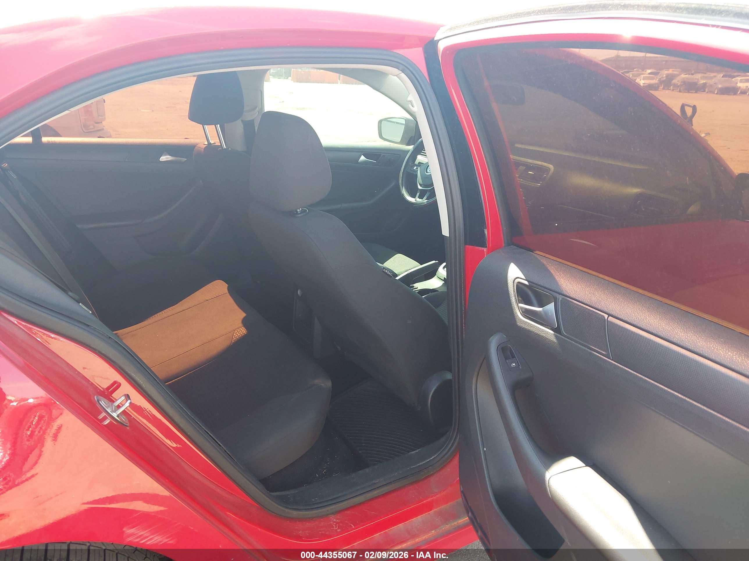 VOLKSWAGEN JETTA image 8