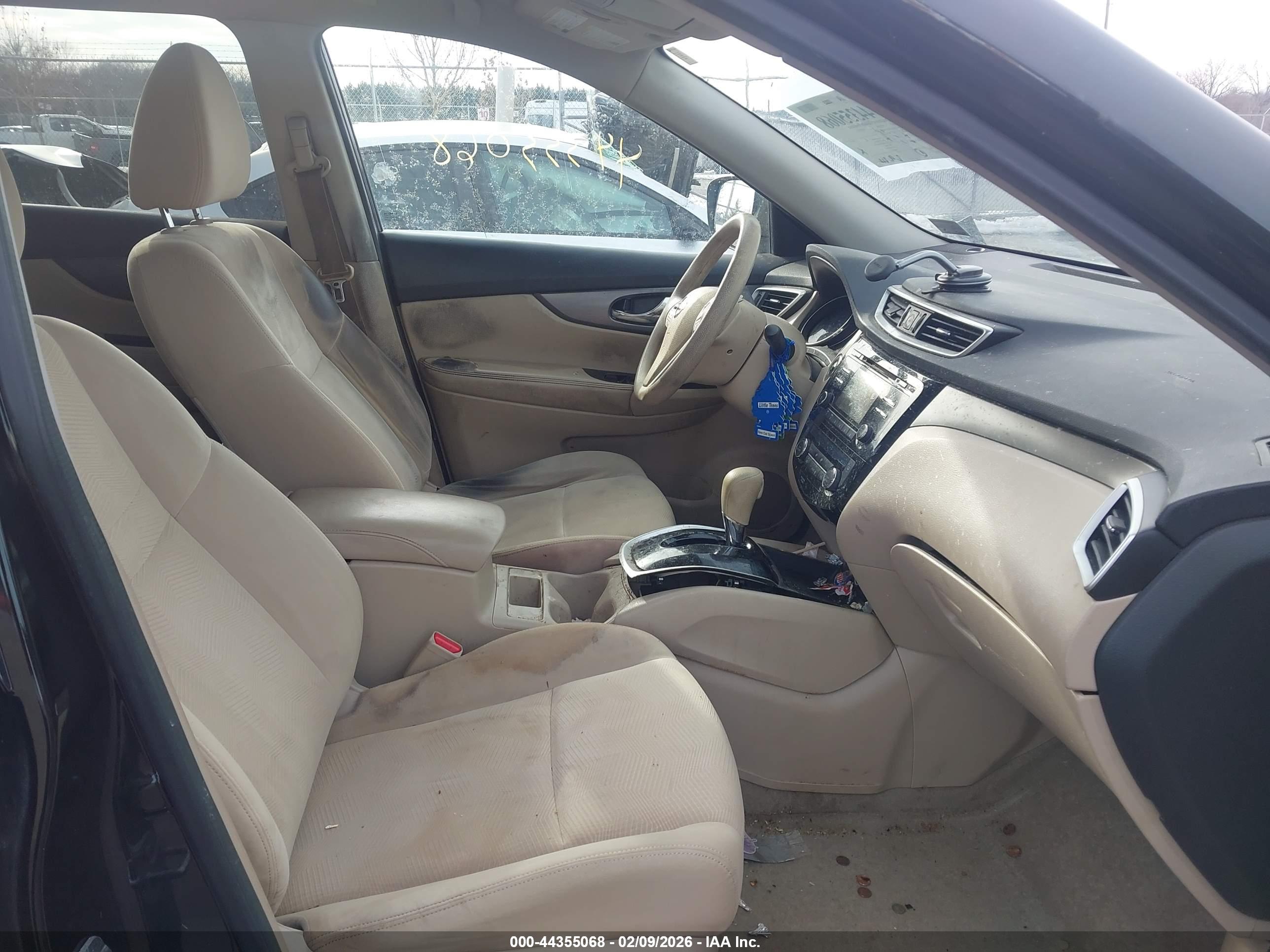 NISSAN ROGUE image 5