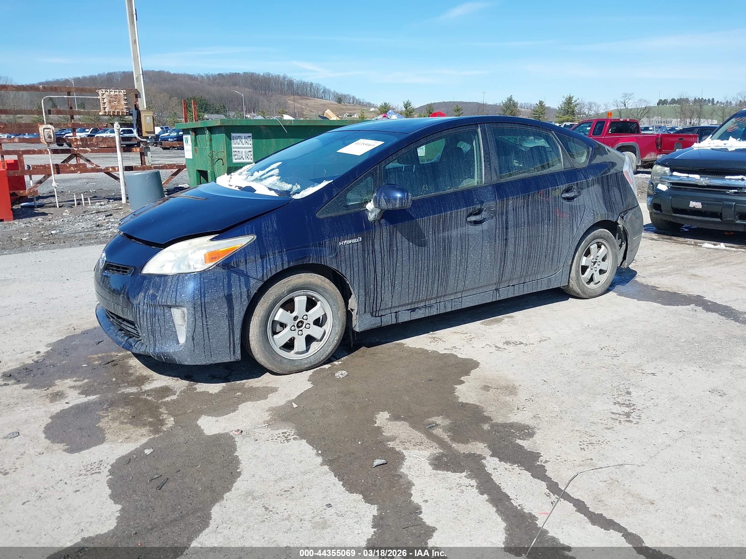 TOYOTA PRIUS image 2
