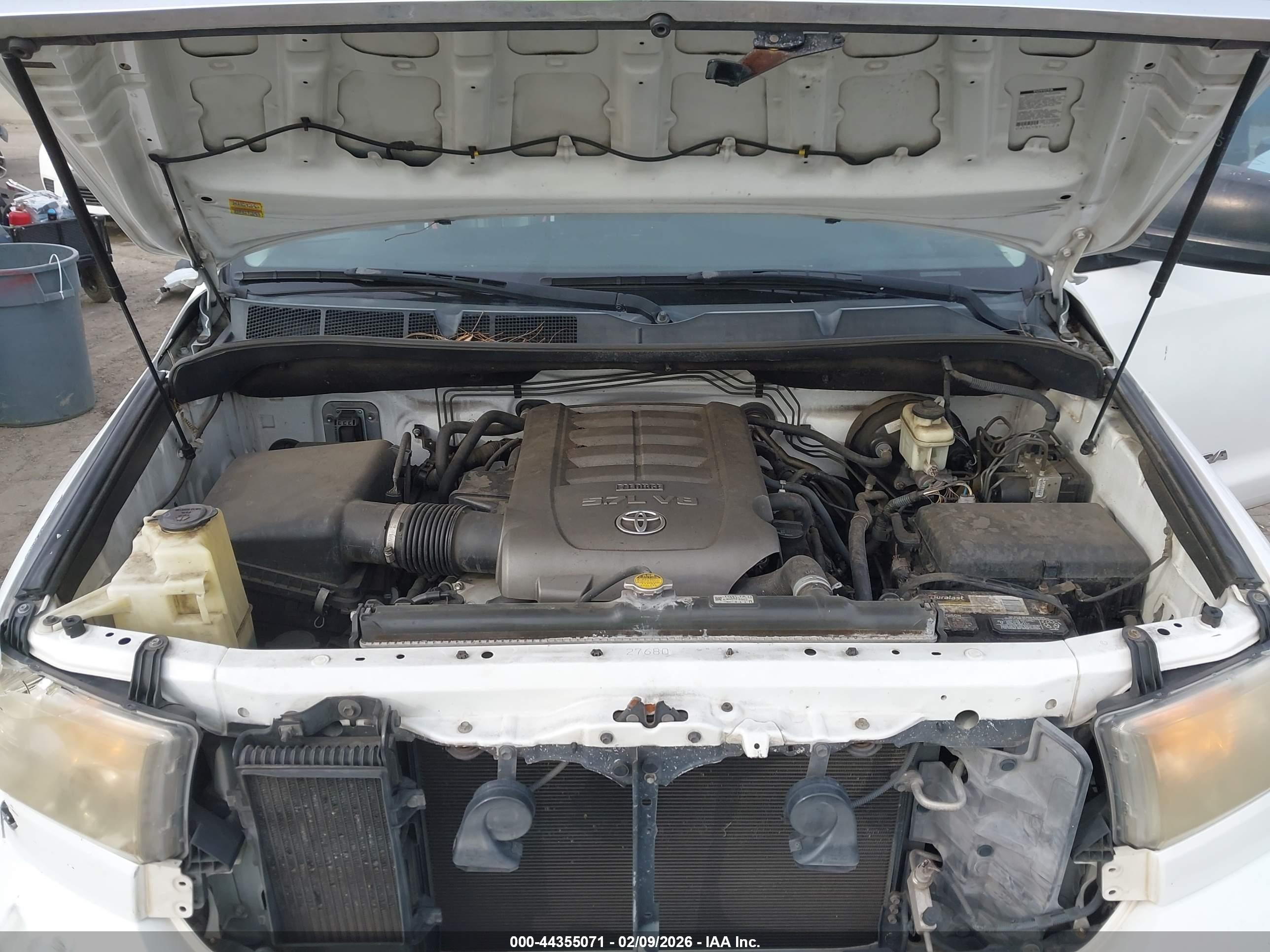 TOYOTA TUNDRA image 10